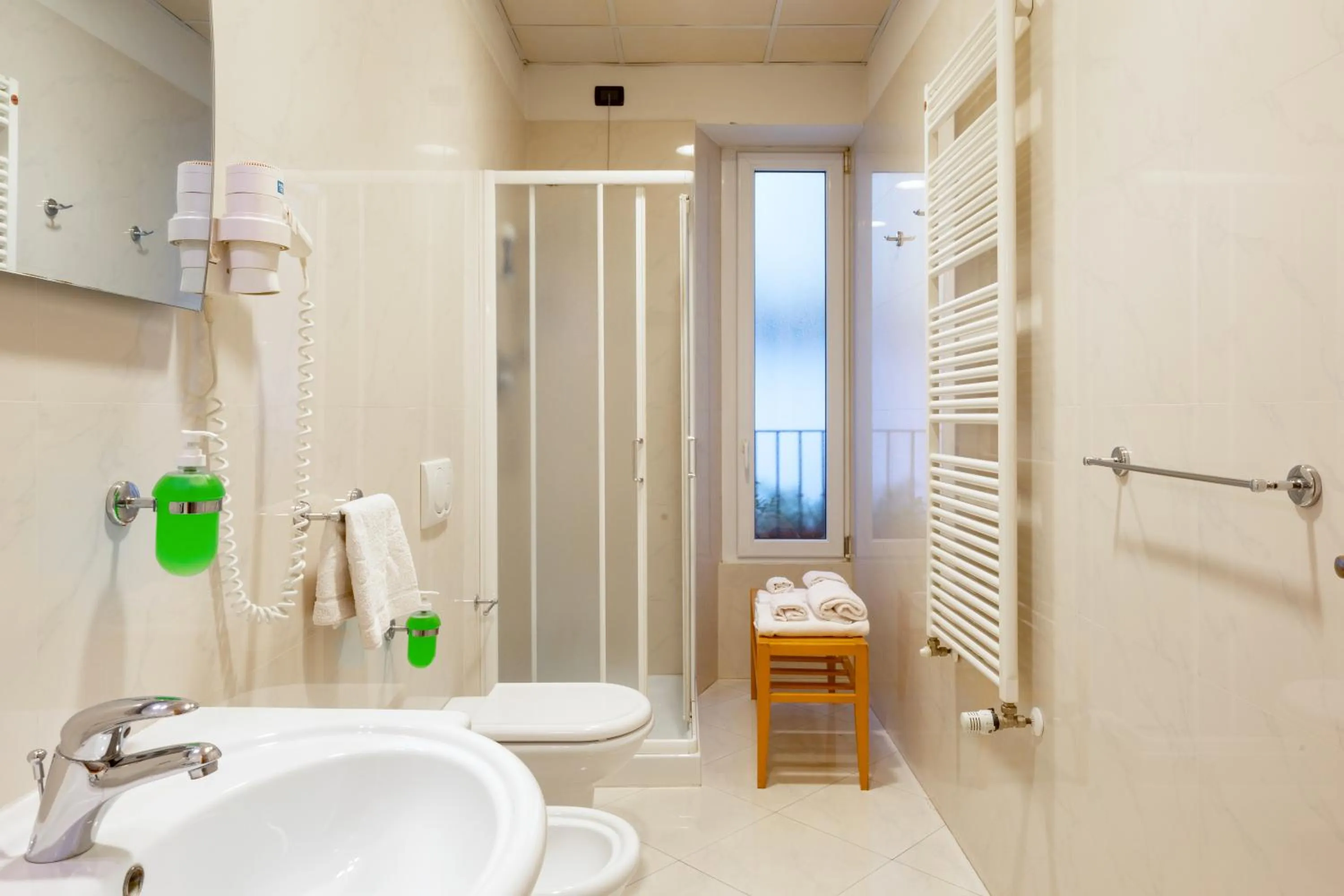 Bathroom in Accanto Al Centro B&B