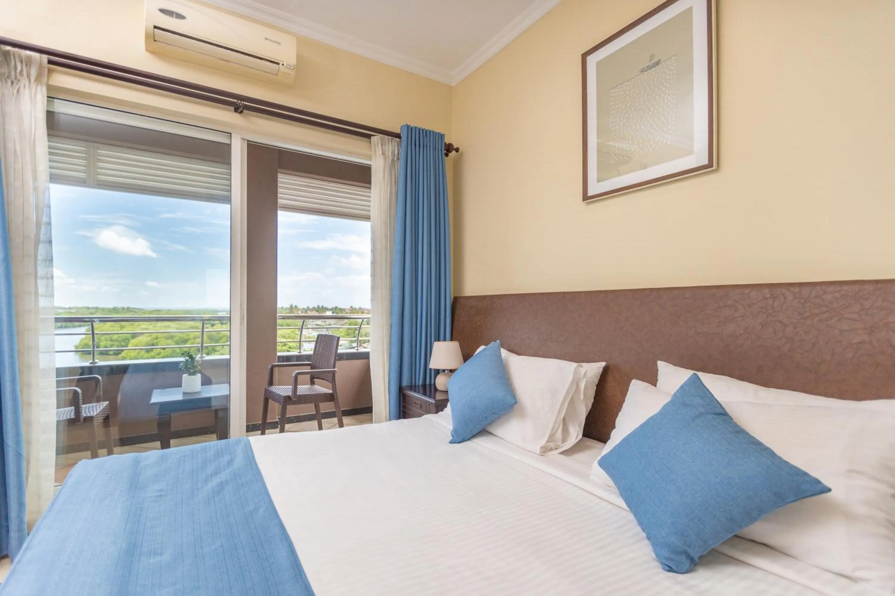 Bed in The Waterfront