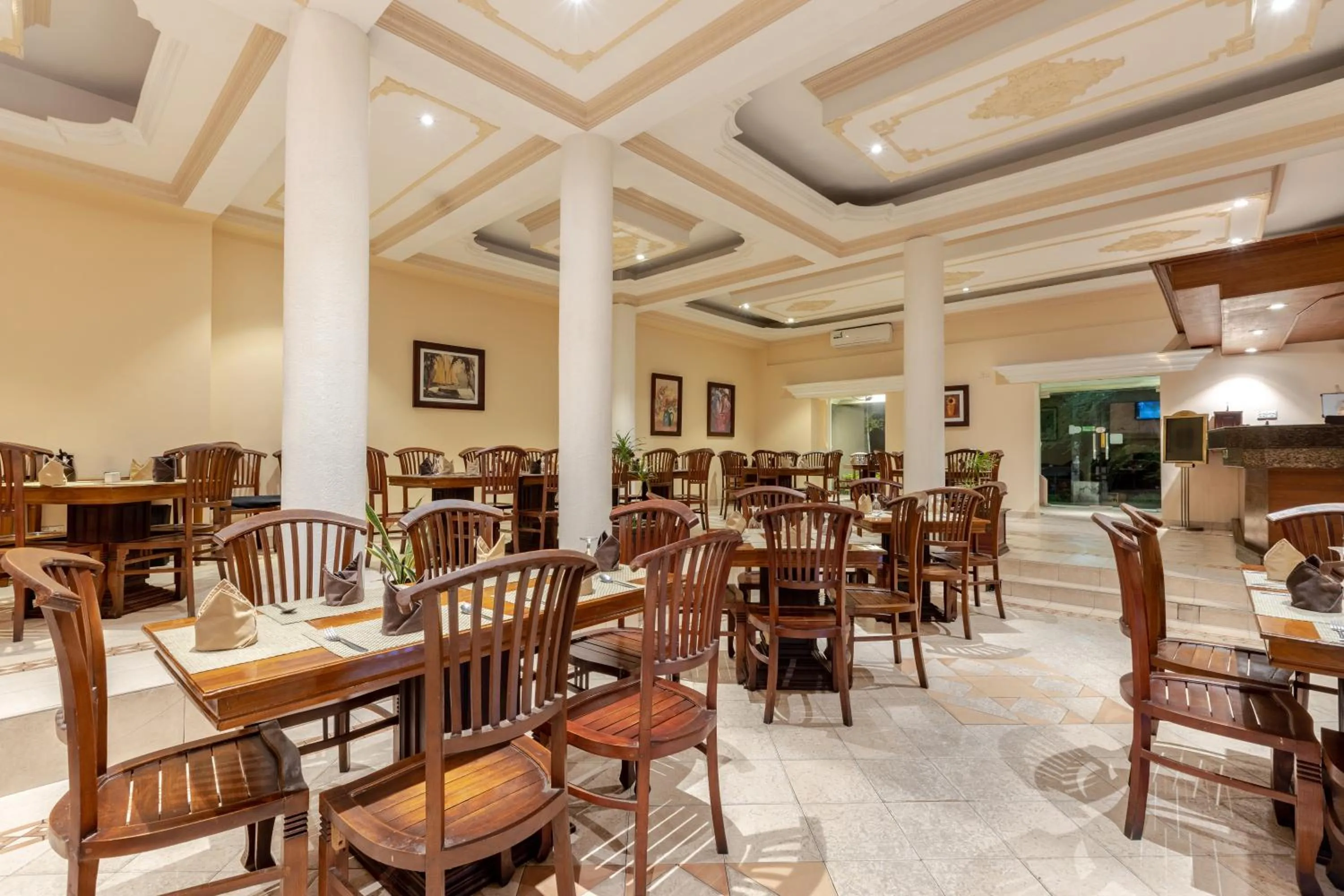 Restaurant/places to eat in The Waterfront