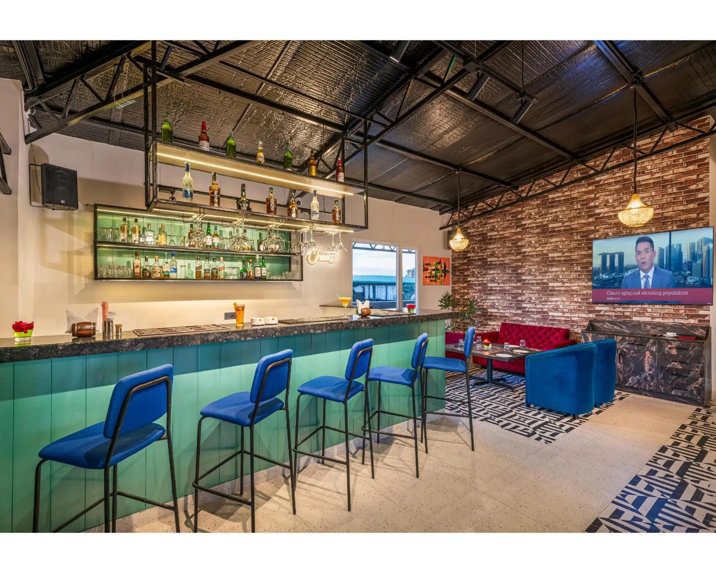 Lounge or bar in Lords Eco Inn Dehradun Lounge or bar in Lords Eco Inn Dehradun