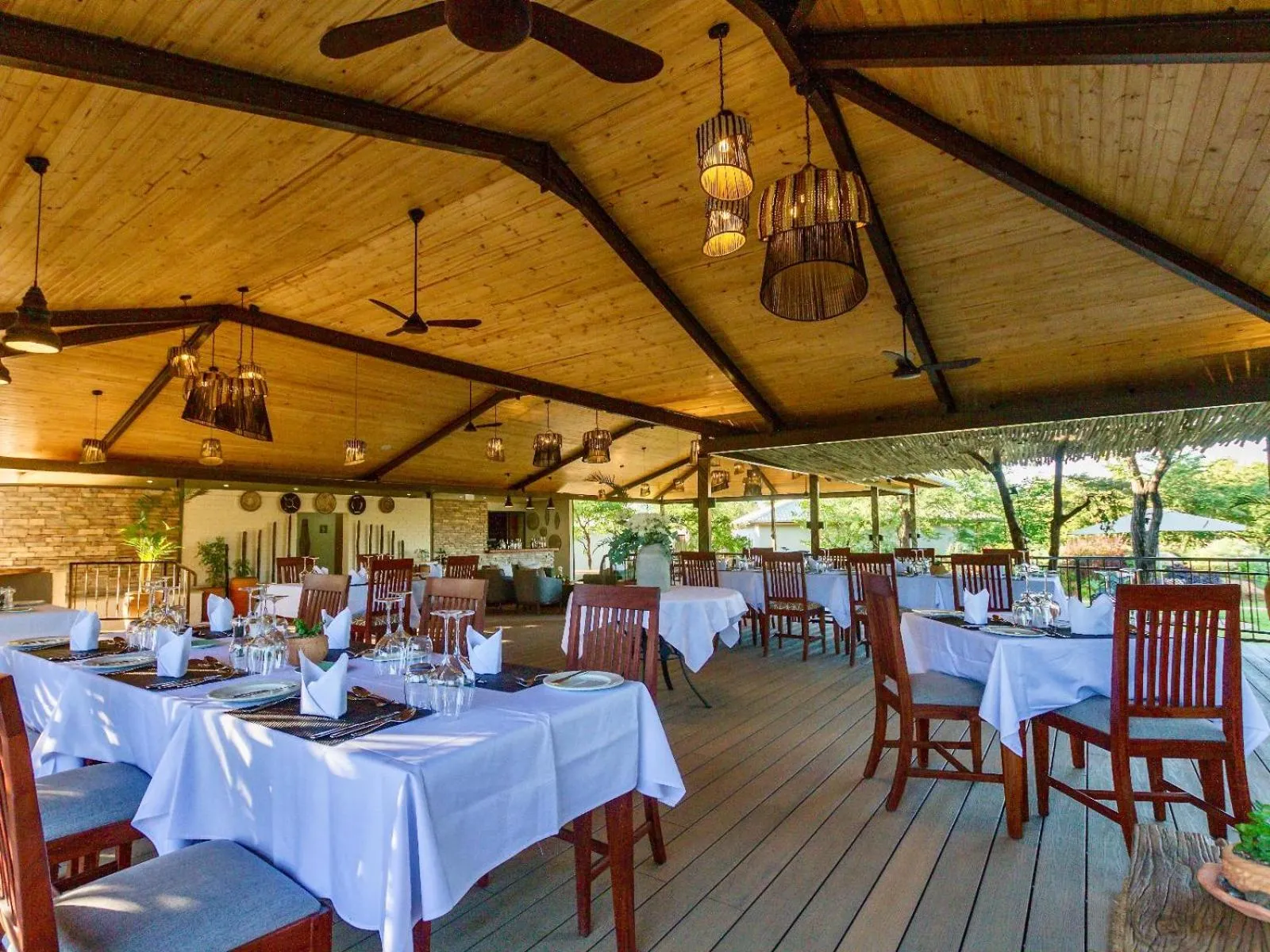 Dining area in Insika lodge