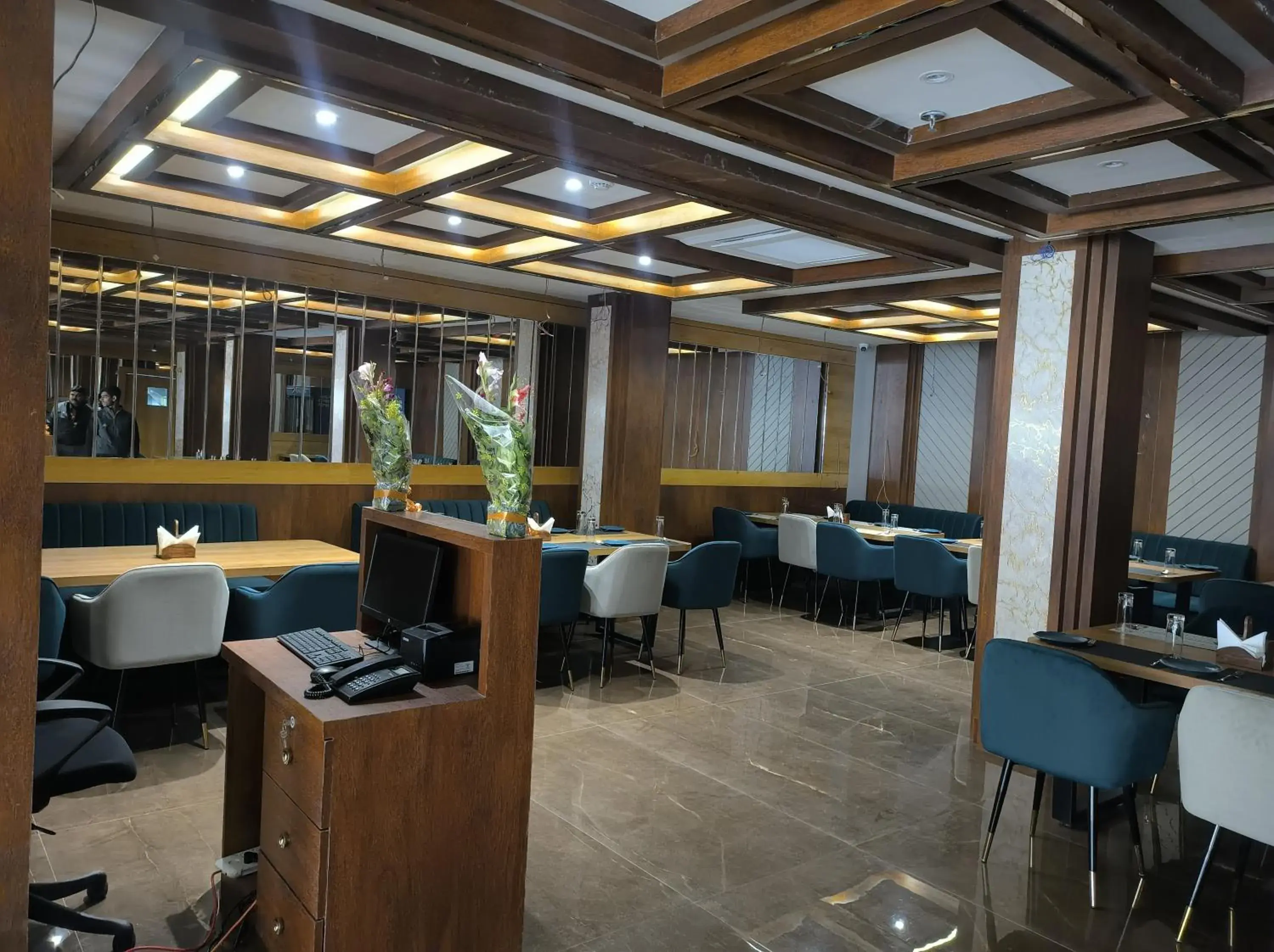 Restaurant/places to eat in BANMALI REGENCY Restaurant/places to eat in BANMALI REGENCY