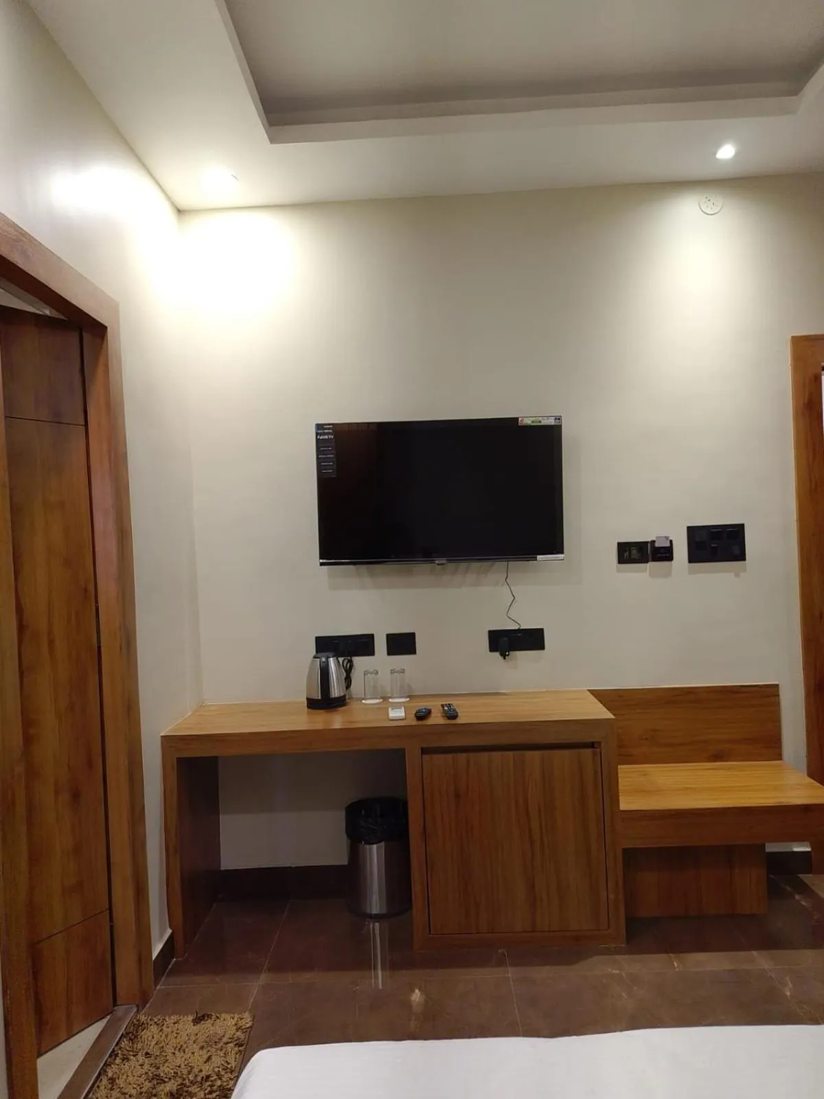 TV and multimedia in BANMALI REGENCY