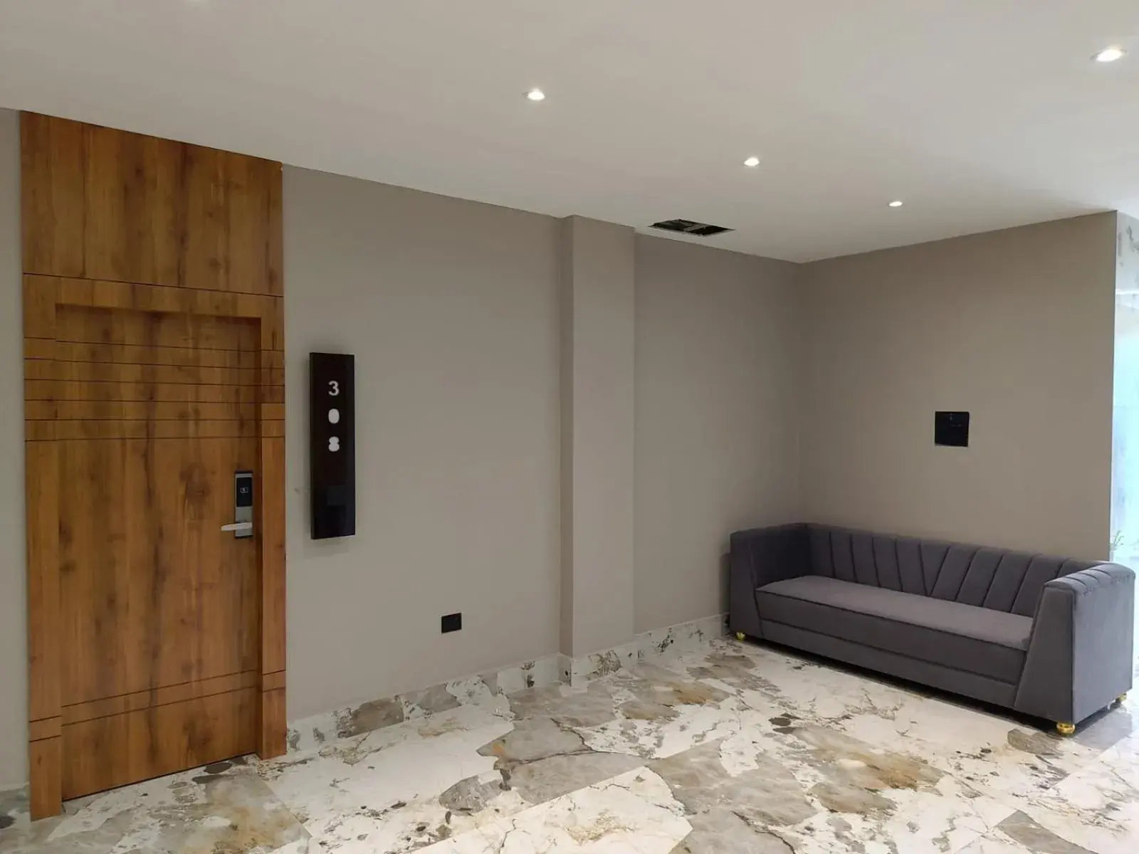 Suite in BANMALI REGENCY Suite in BANMALI REGENCY