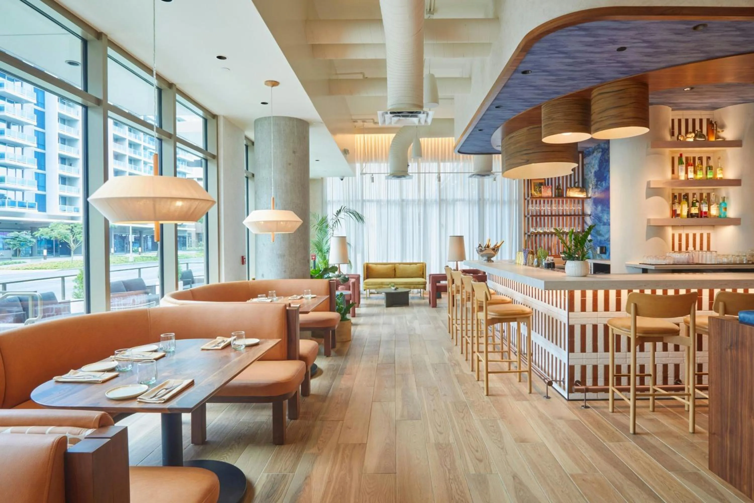 Restaurant/places to eat in Renaissance Residences Oahu Honolulu