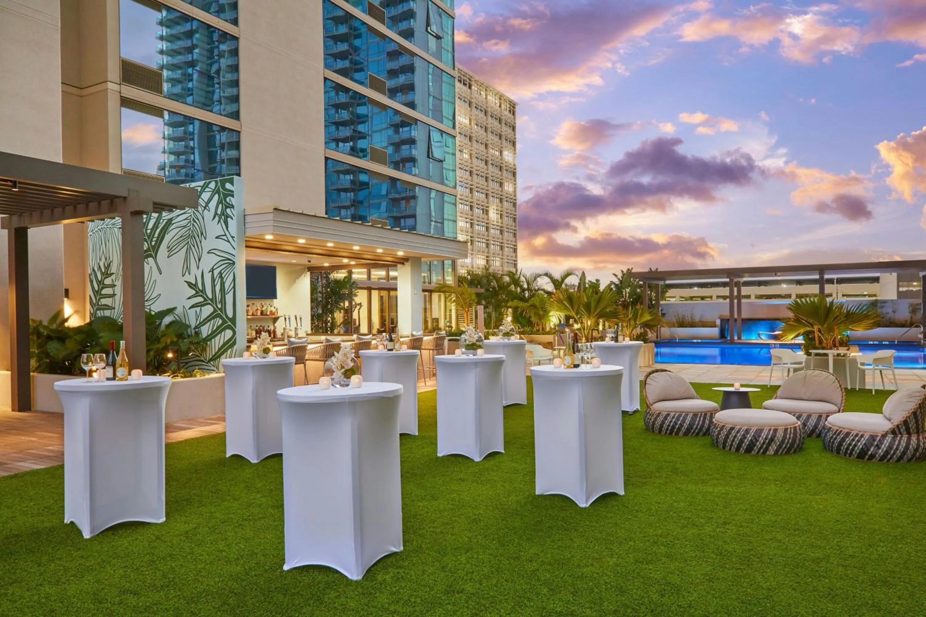 Meeting/conference room in Renaissance Residences Oahu Honolulu