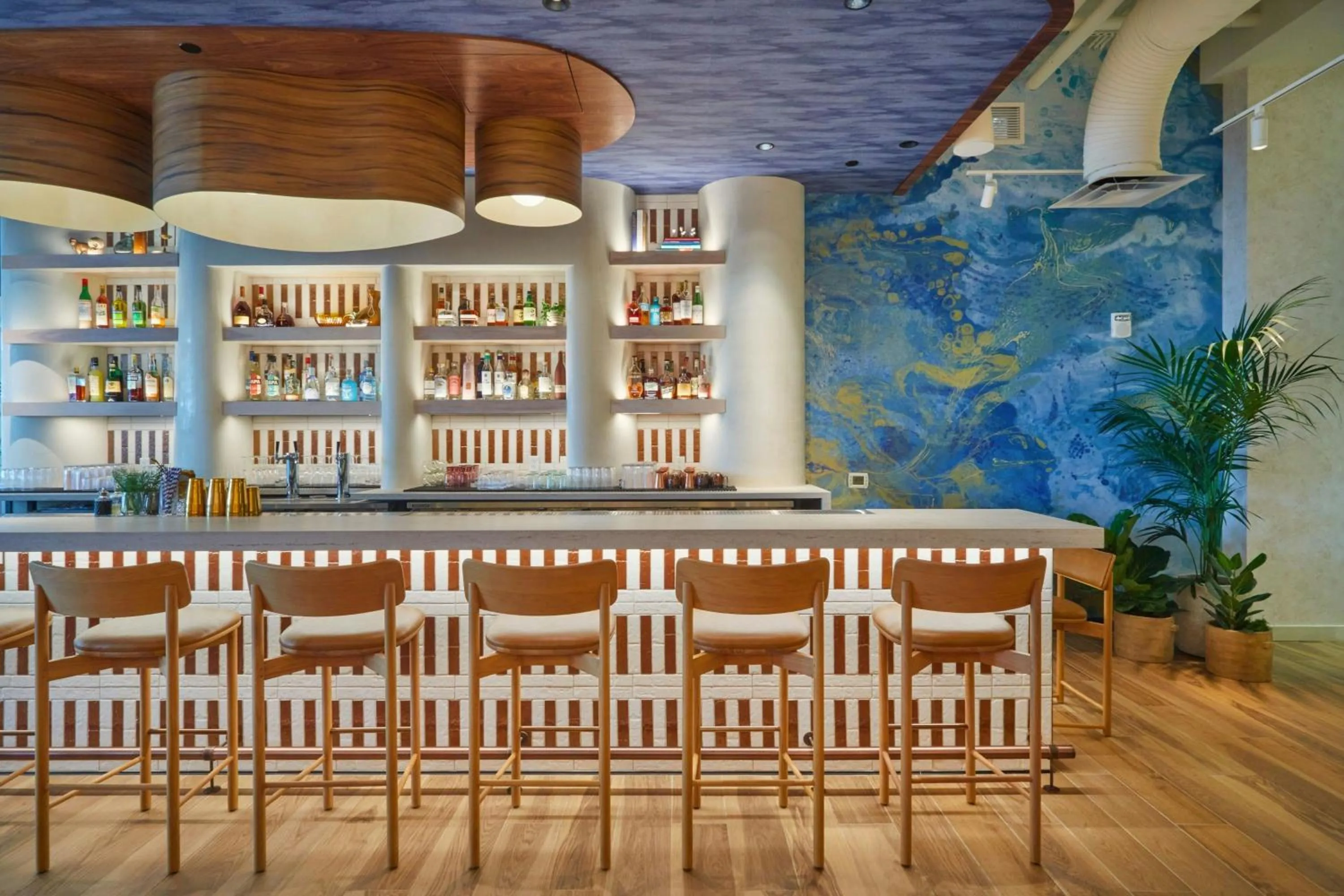 Restaurant/places to eat in Renaissance Residences Oahu Honolulu