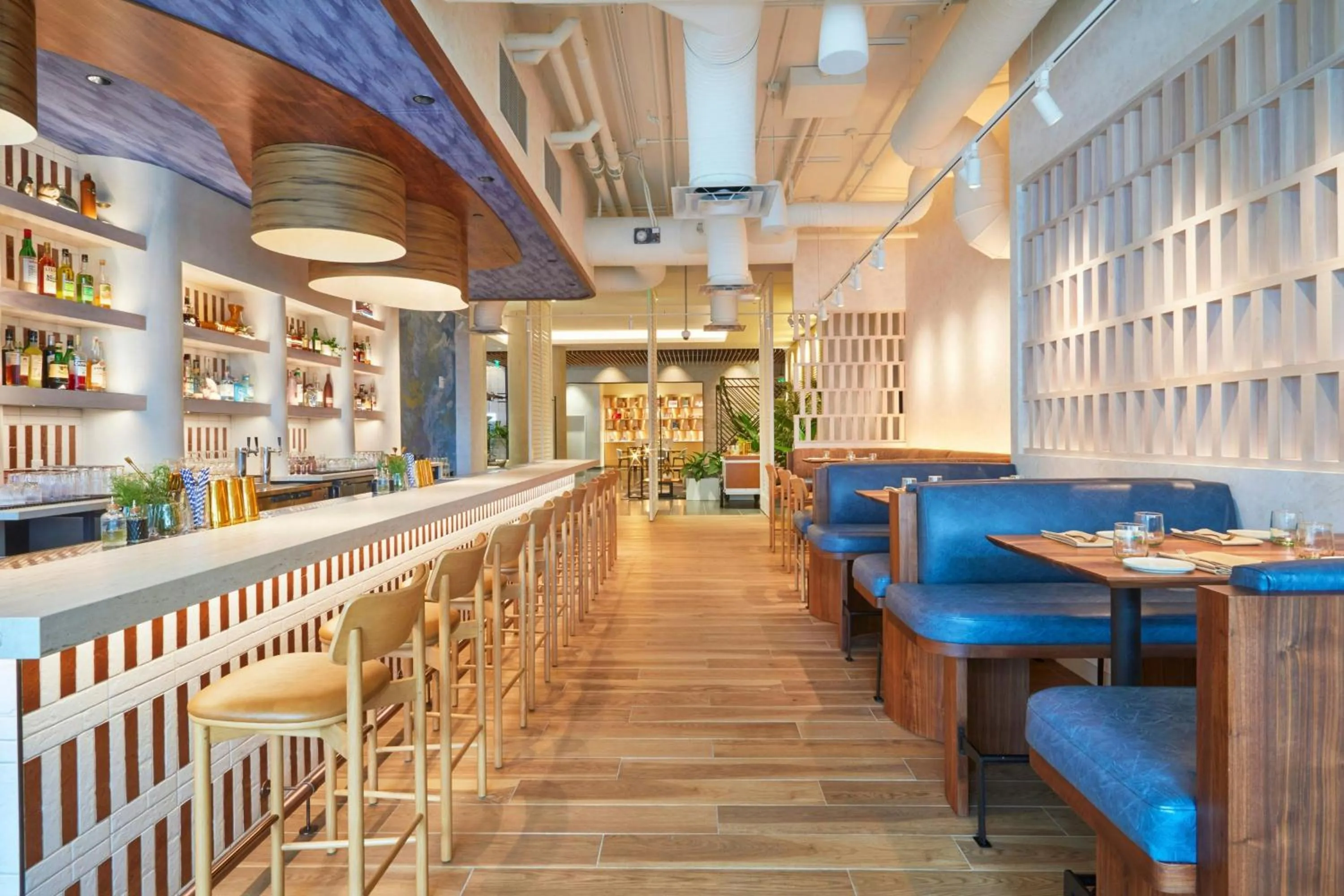 Lounge or bar in Renaissance Residences Oahu Honolulu