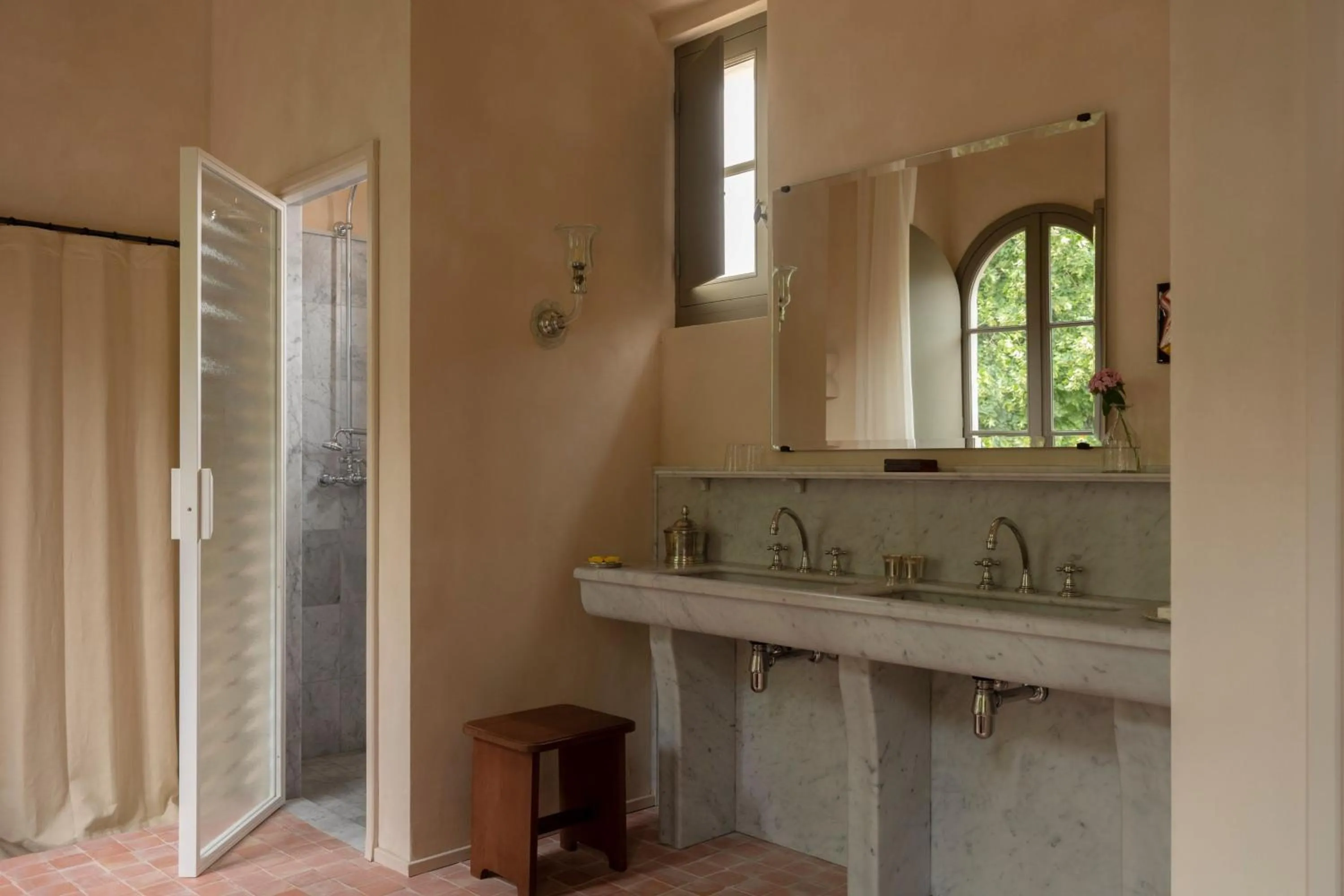 Bathroom in Hôtel du Couvent, a Luxury Collection Hotel, Nice