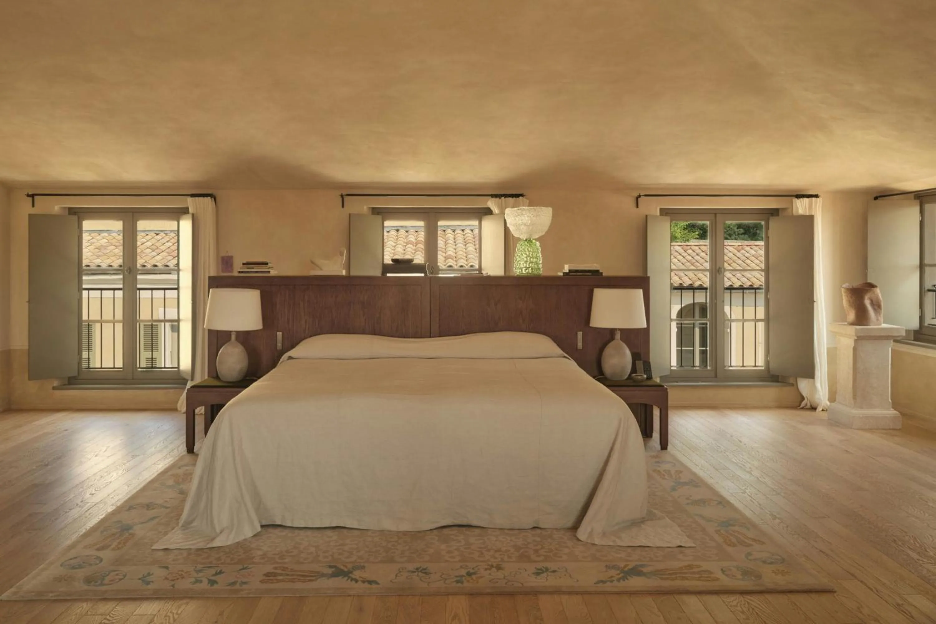 Photo of the whole room, Bed in Hôtel du Couvent, a Luxury Collection Hotel, Nice