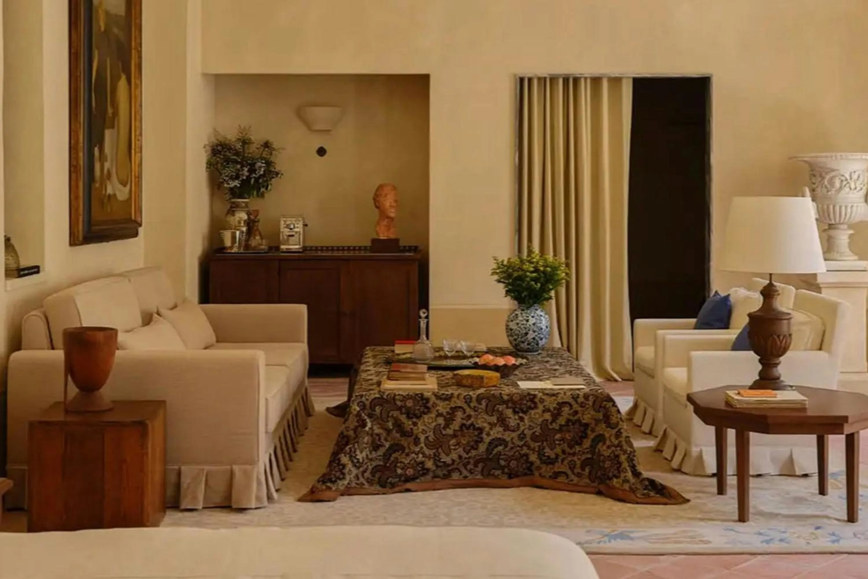 Living room in Hôtel du Couvent, a Luxury Collection Hotel, Nice