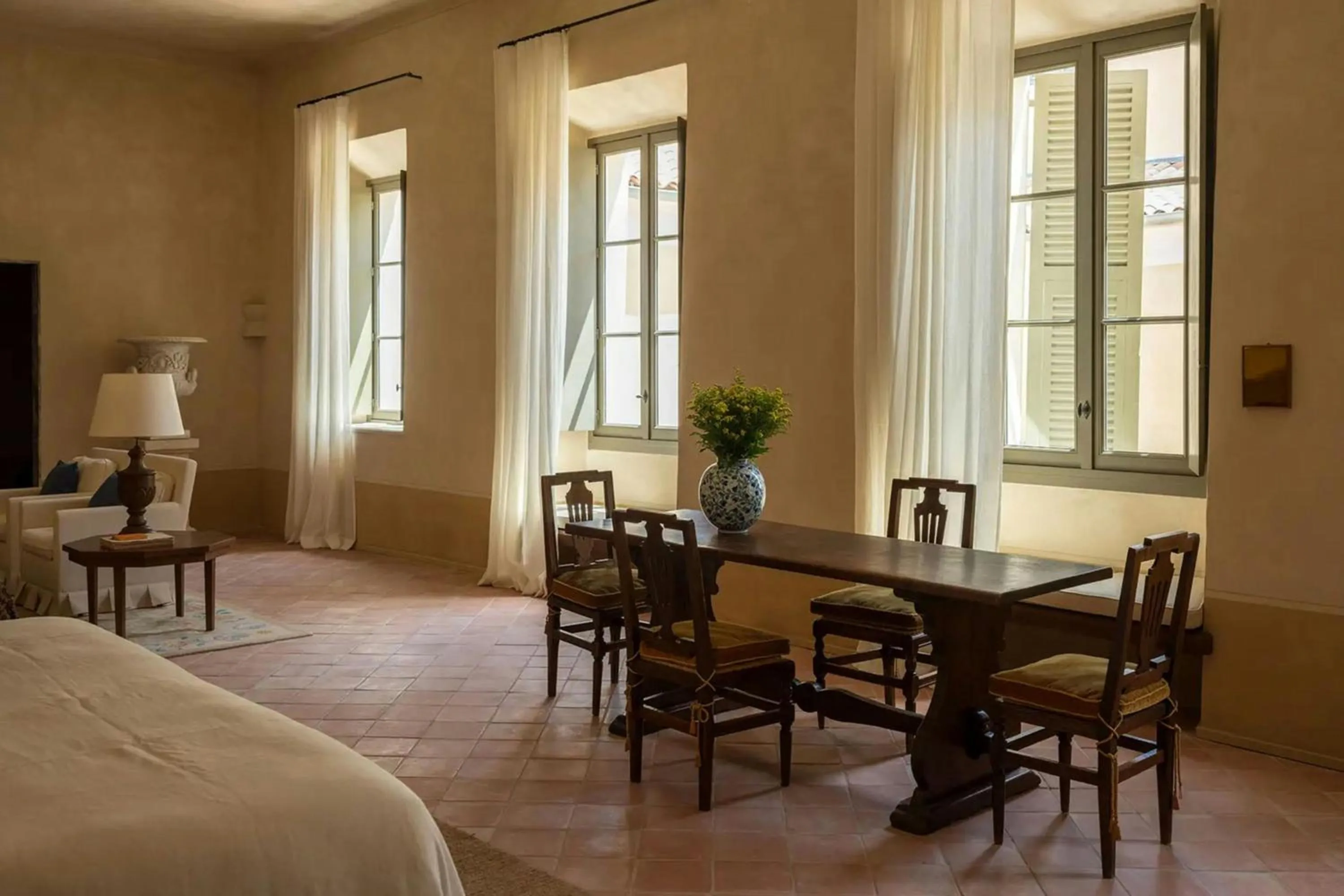 Photo of the whole room, Bed in Hôtel du Couvent, a Luxury Collection Hotel, Nice