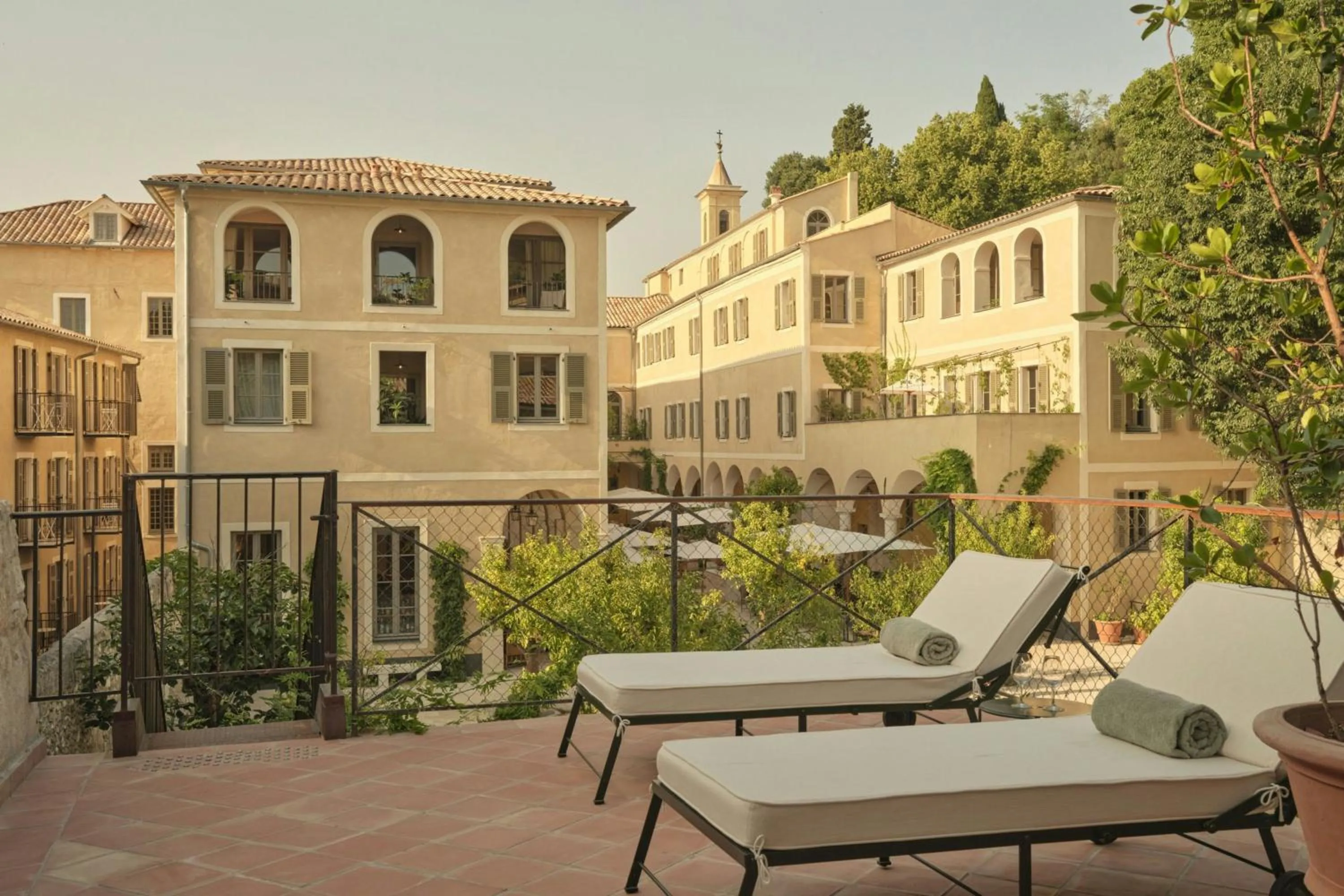 Photo of the whole room in Hôtel du Couvent, a Luxury Collection Hotel, Nice