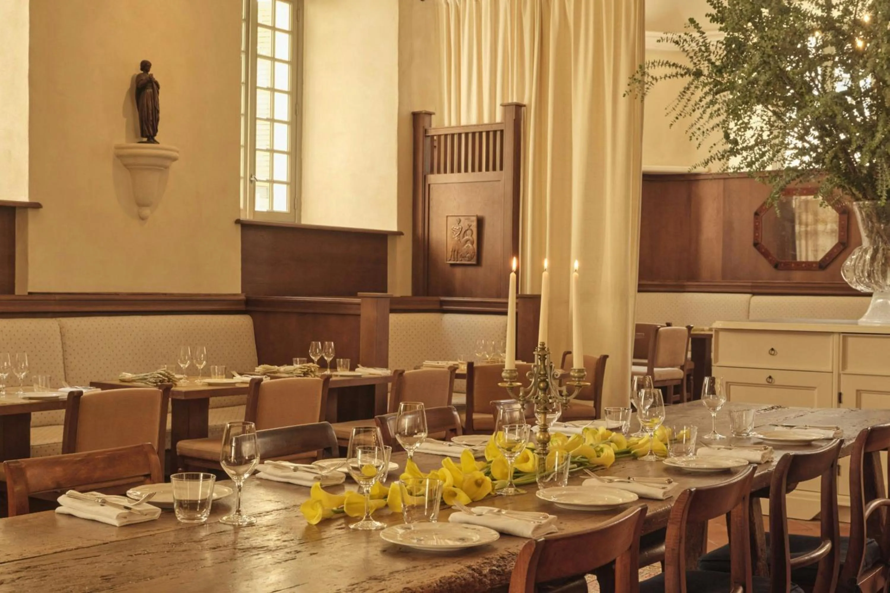 Restaurant/places to eat in Hôtel du Couvent, a Luxury Collection Hotel, Nice