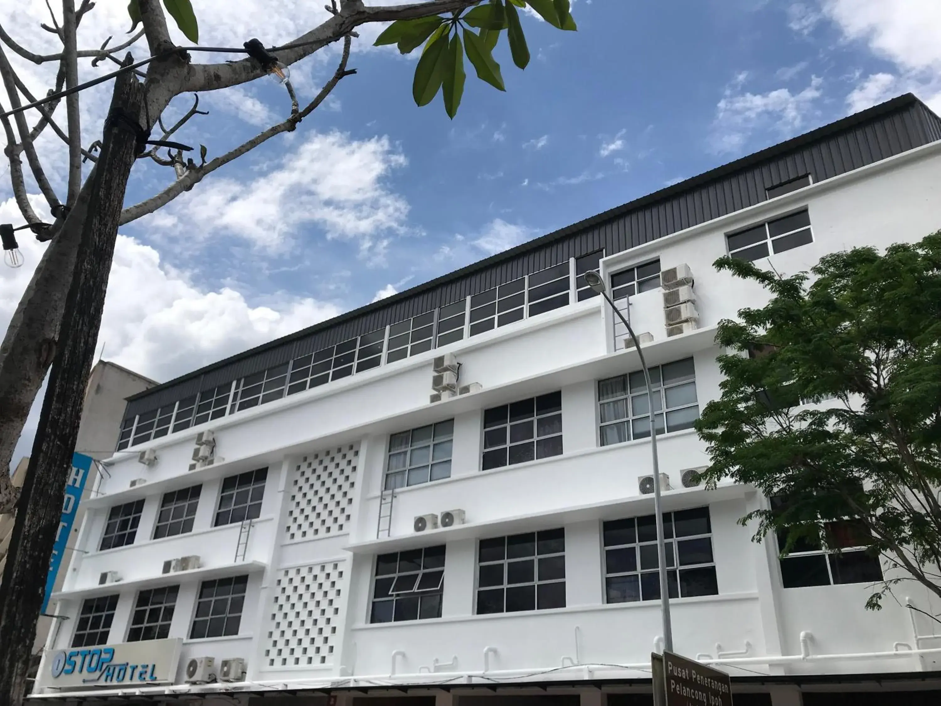 Property building in One Stop Hotel Ipoh Property building in One Stop Hotel Ipoh