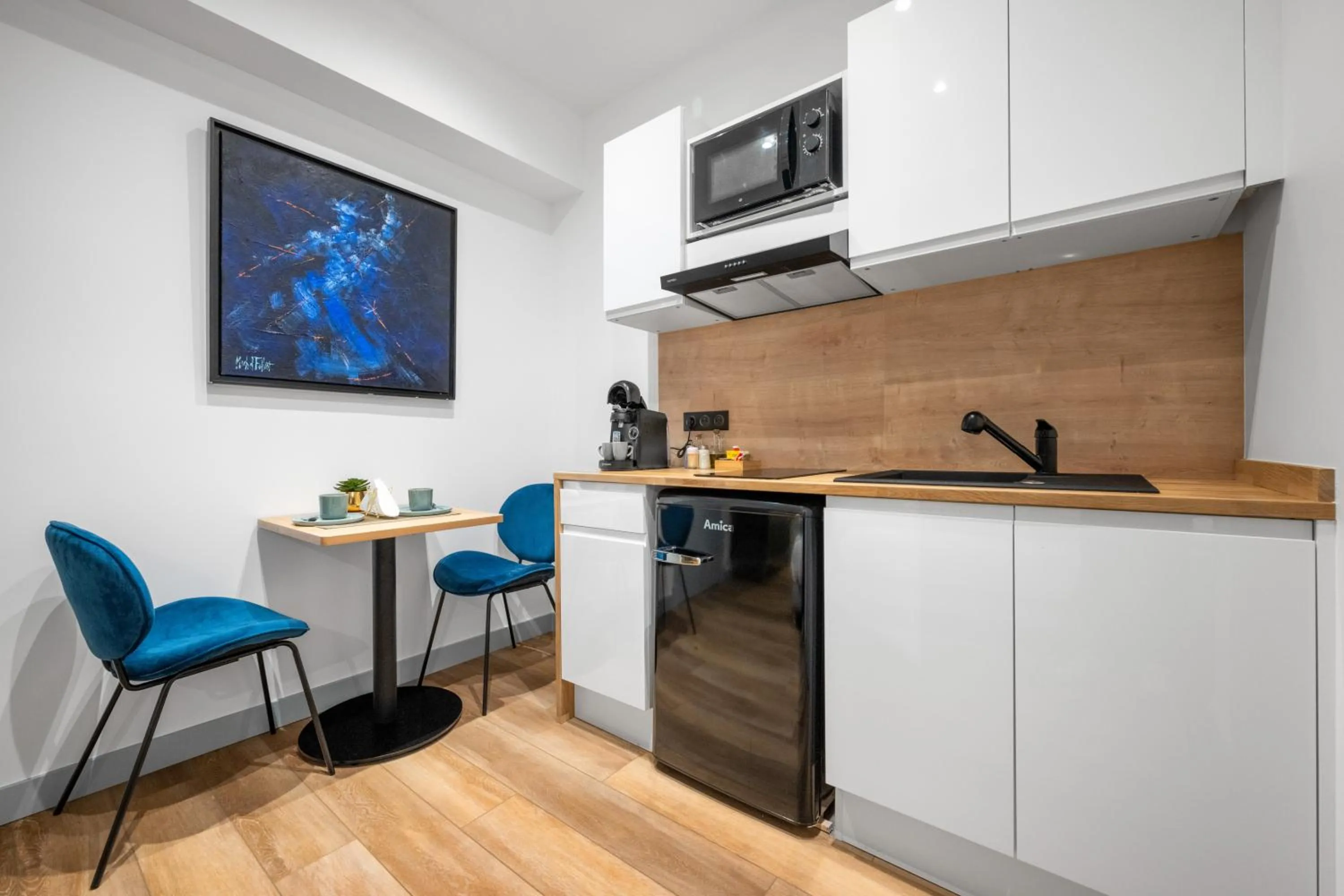 Kitchen or kitchenette in App-Art