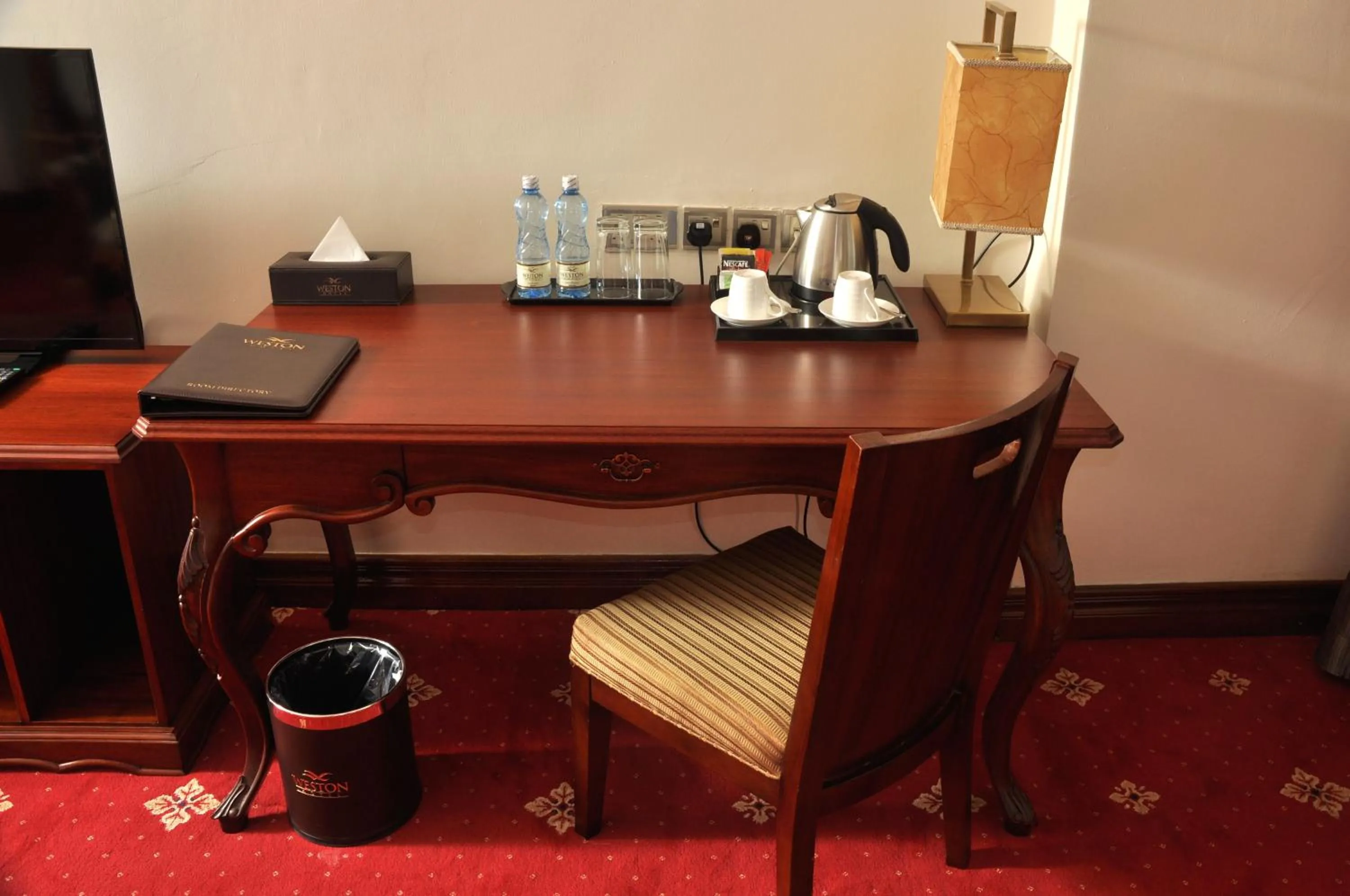 Coffee/tea facilities in Weston Hotel