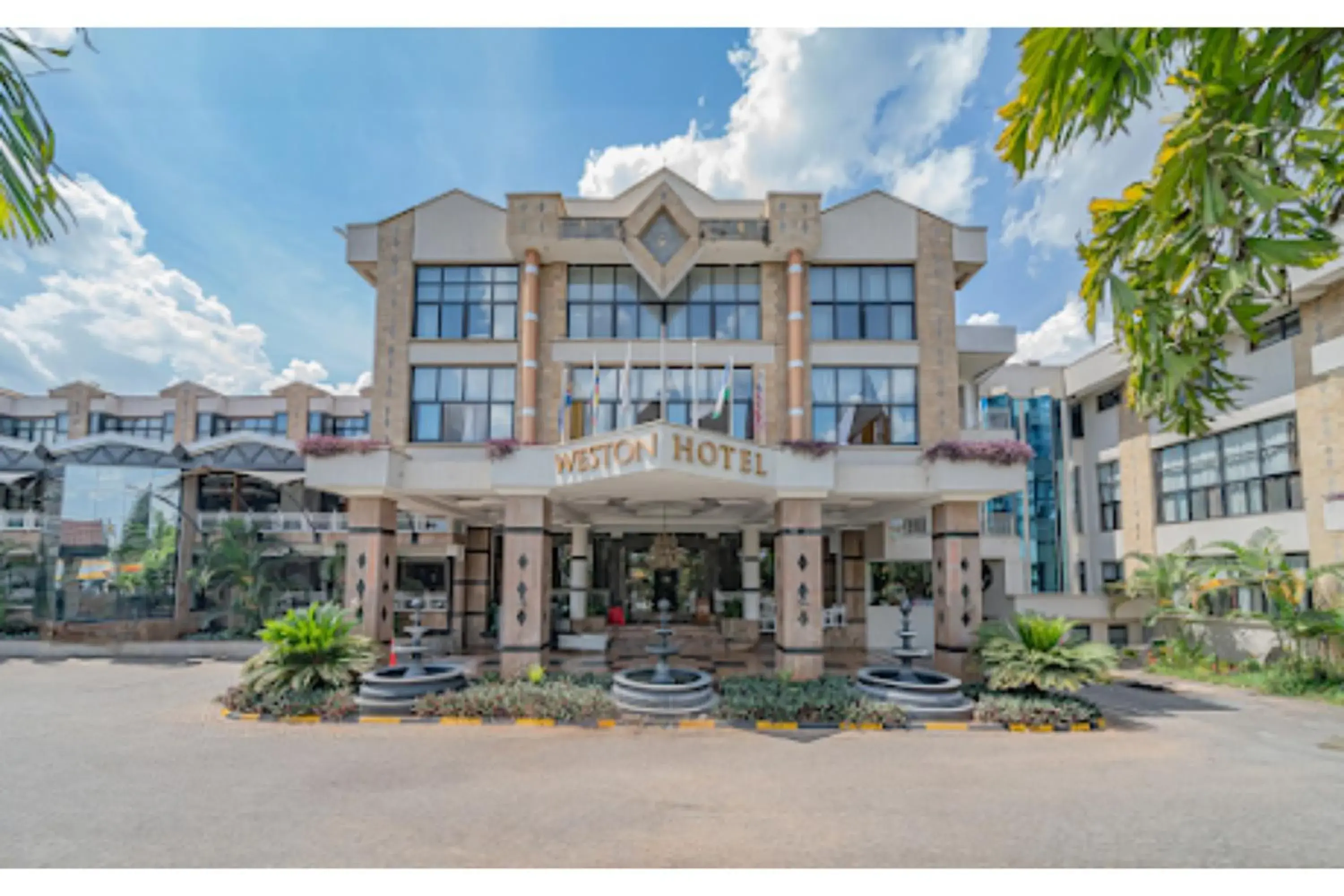 Property building in Weston Hotel Property building in Weston Hotel