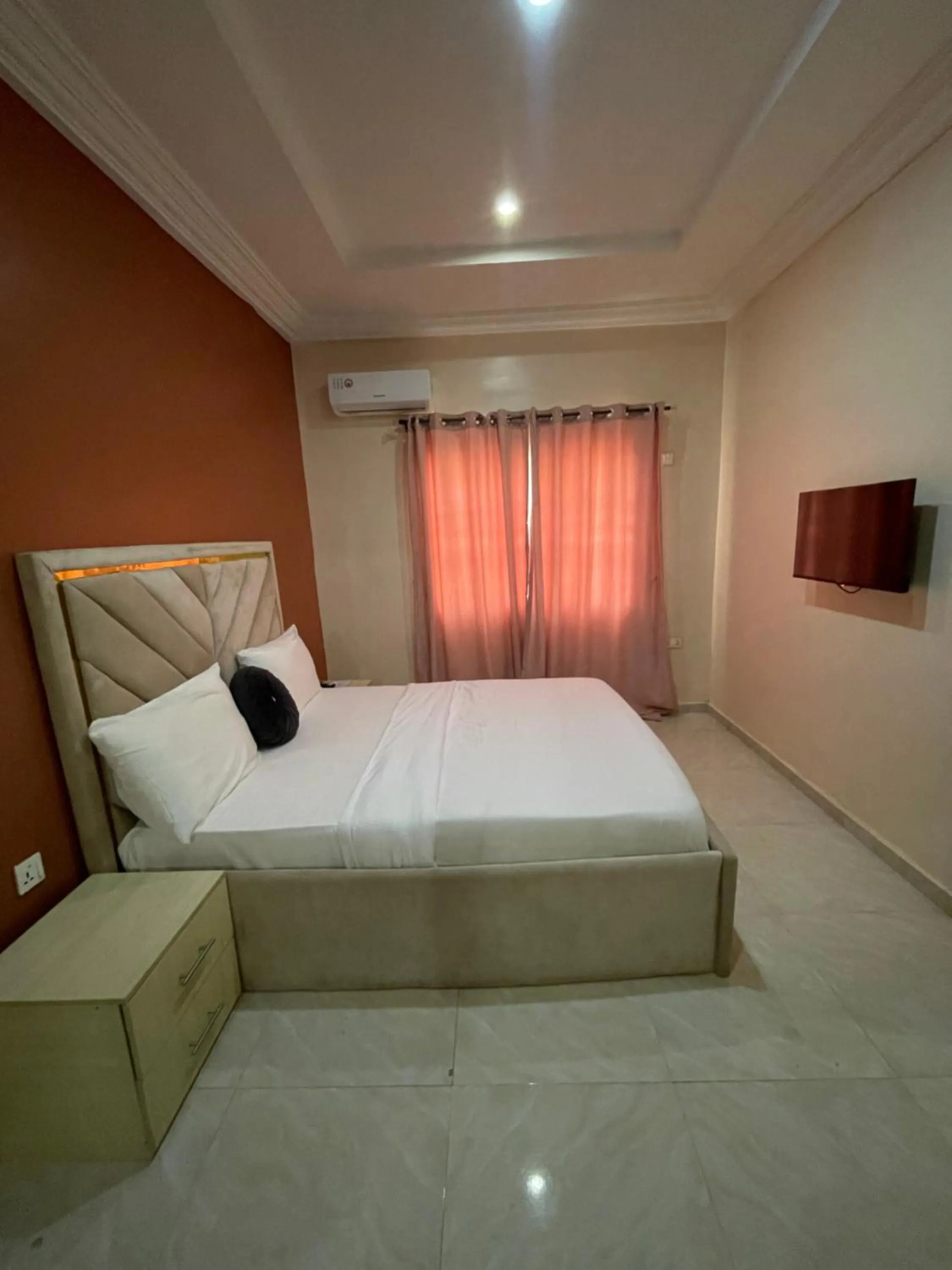 Bedroom, Bed in Nexus Xpress Hotel