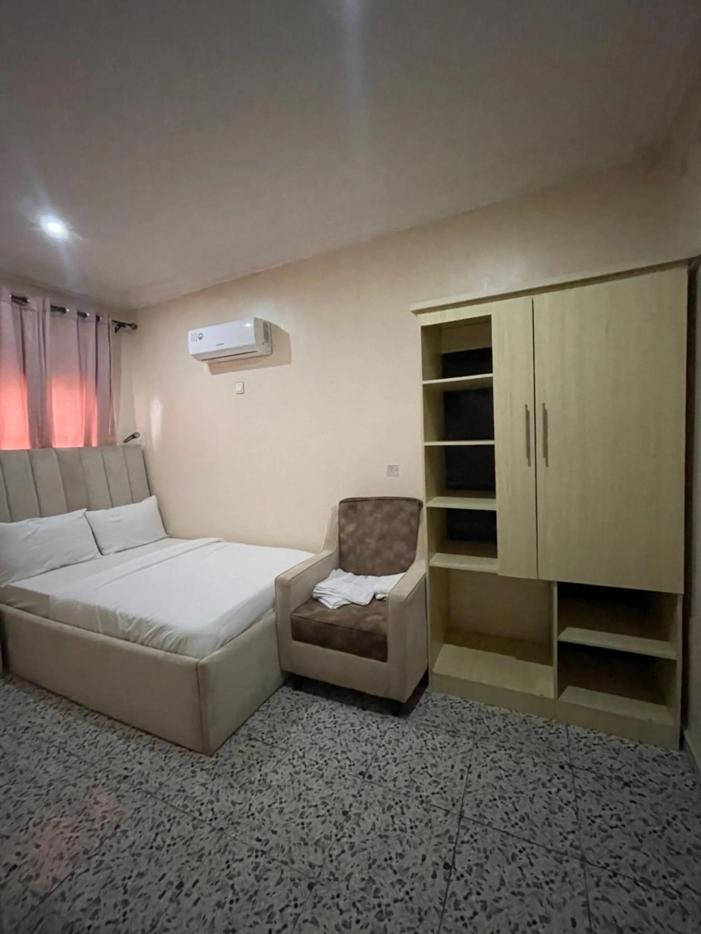 Bedroom, Bed in Nexus Xpress Hotel