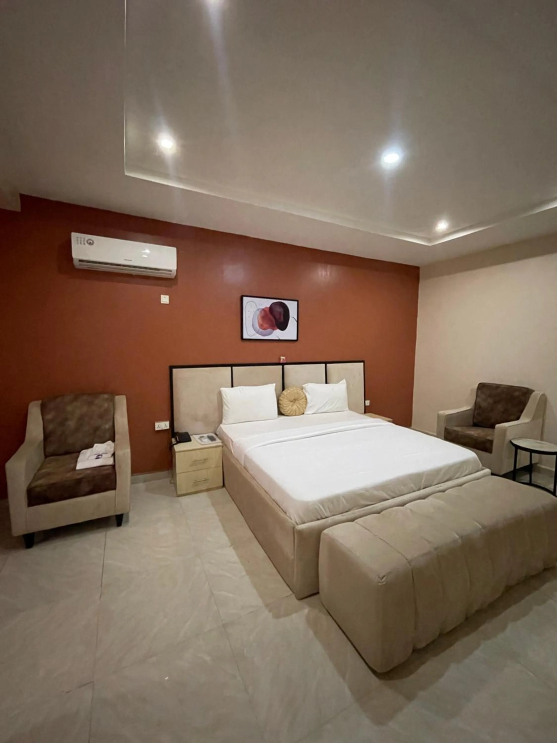 Bedroom, Bed in Nexus Xpress Hotel