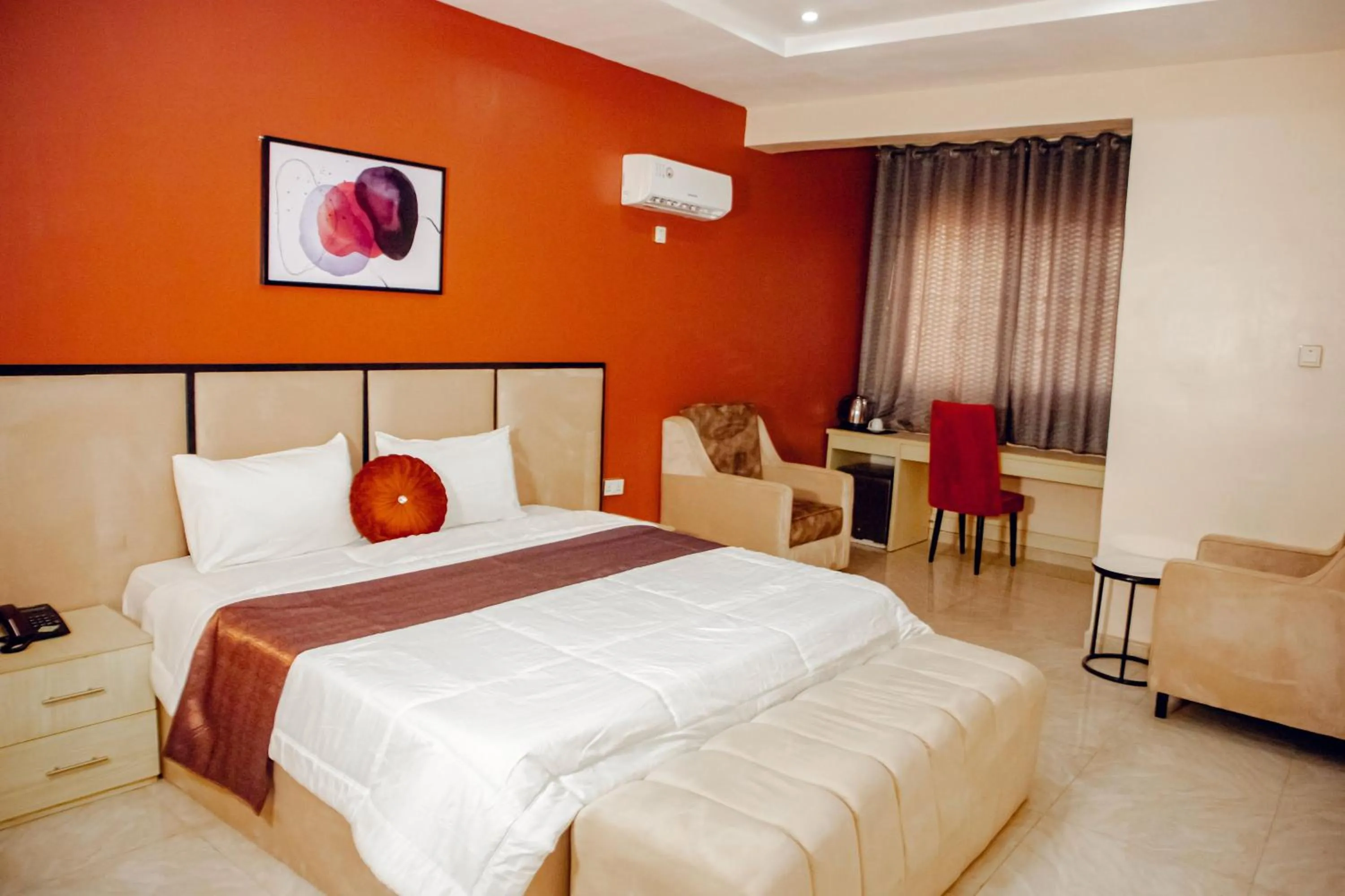 Bedroom, Bed in Nexus Xpress Hotel