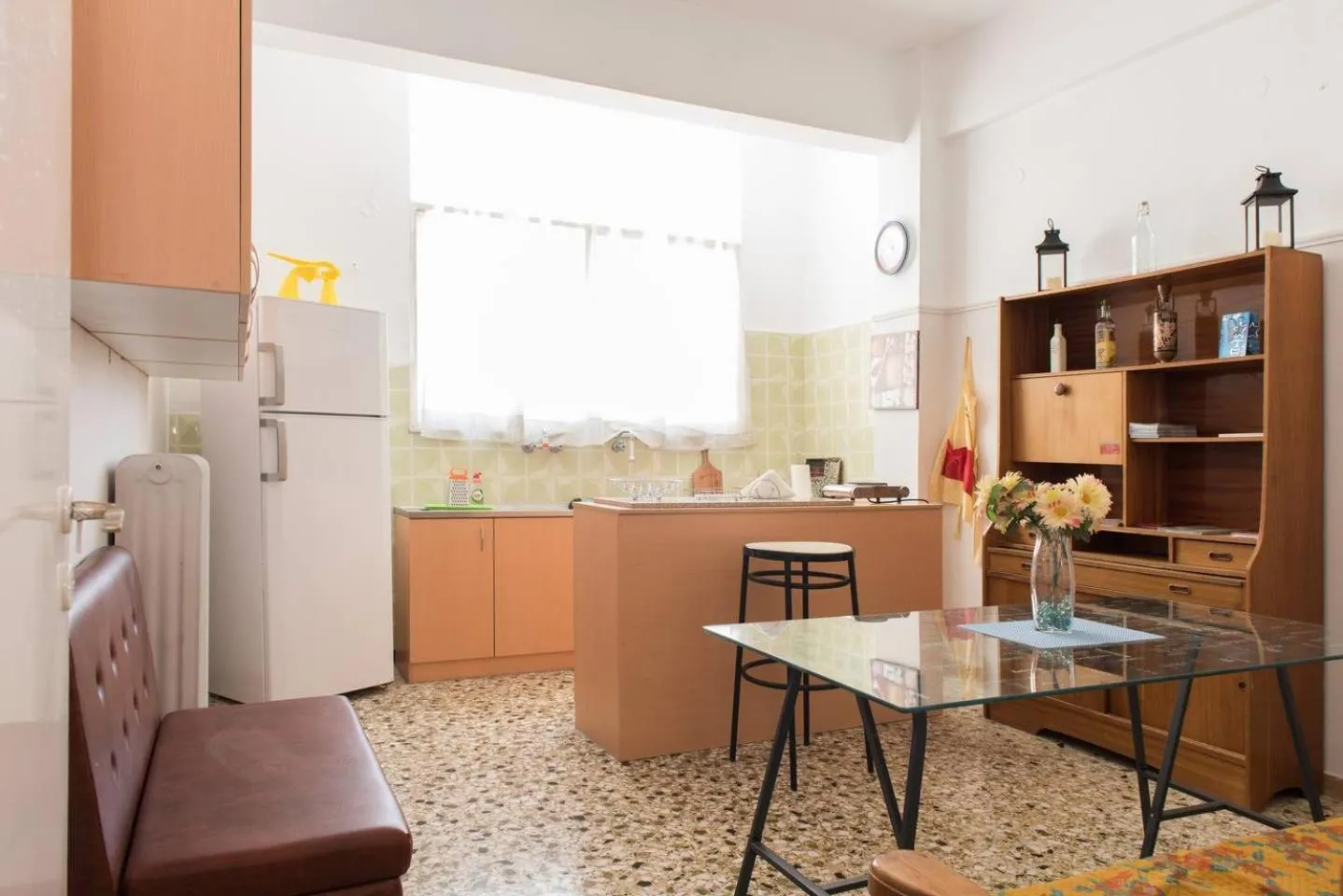 Kitchen or kitchenette in HELLAS PALACE ROOM PRIVATE