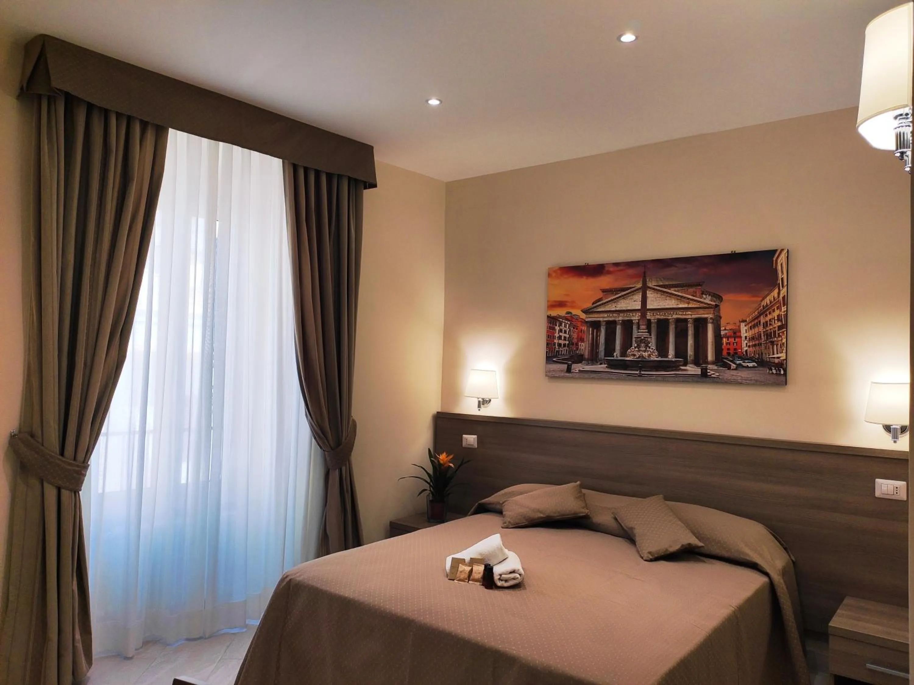 Photo of the whole room, Bed in Luxury Suites - Stay Inn Rome Experience