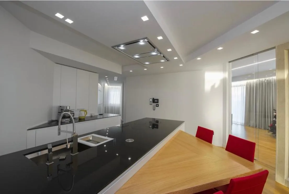 Kitchen or kitchenette in Suite Testani