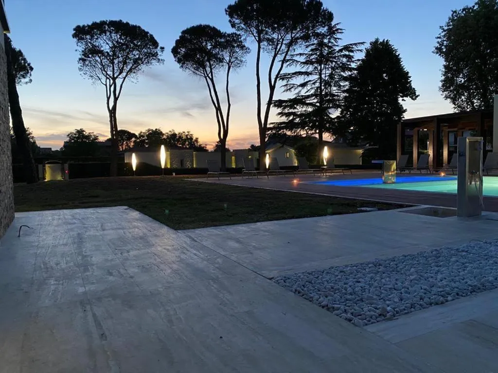 Property building in Suite Testani