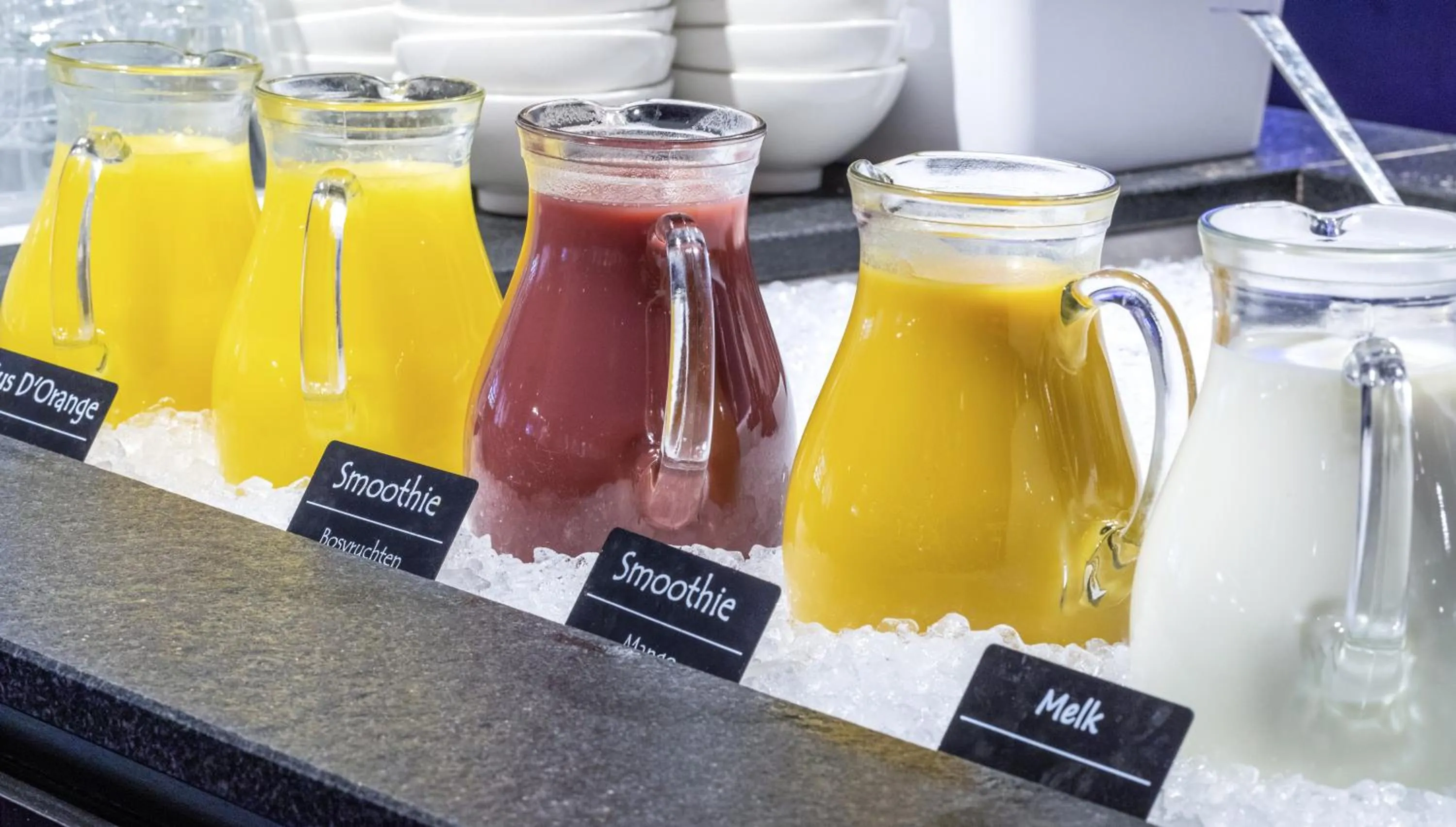 Buffet breakfast in Van Der Valk Hotel Rotterdam Nieuwerkerk