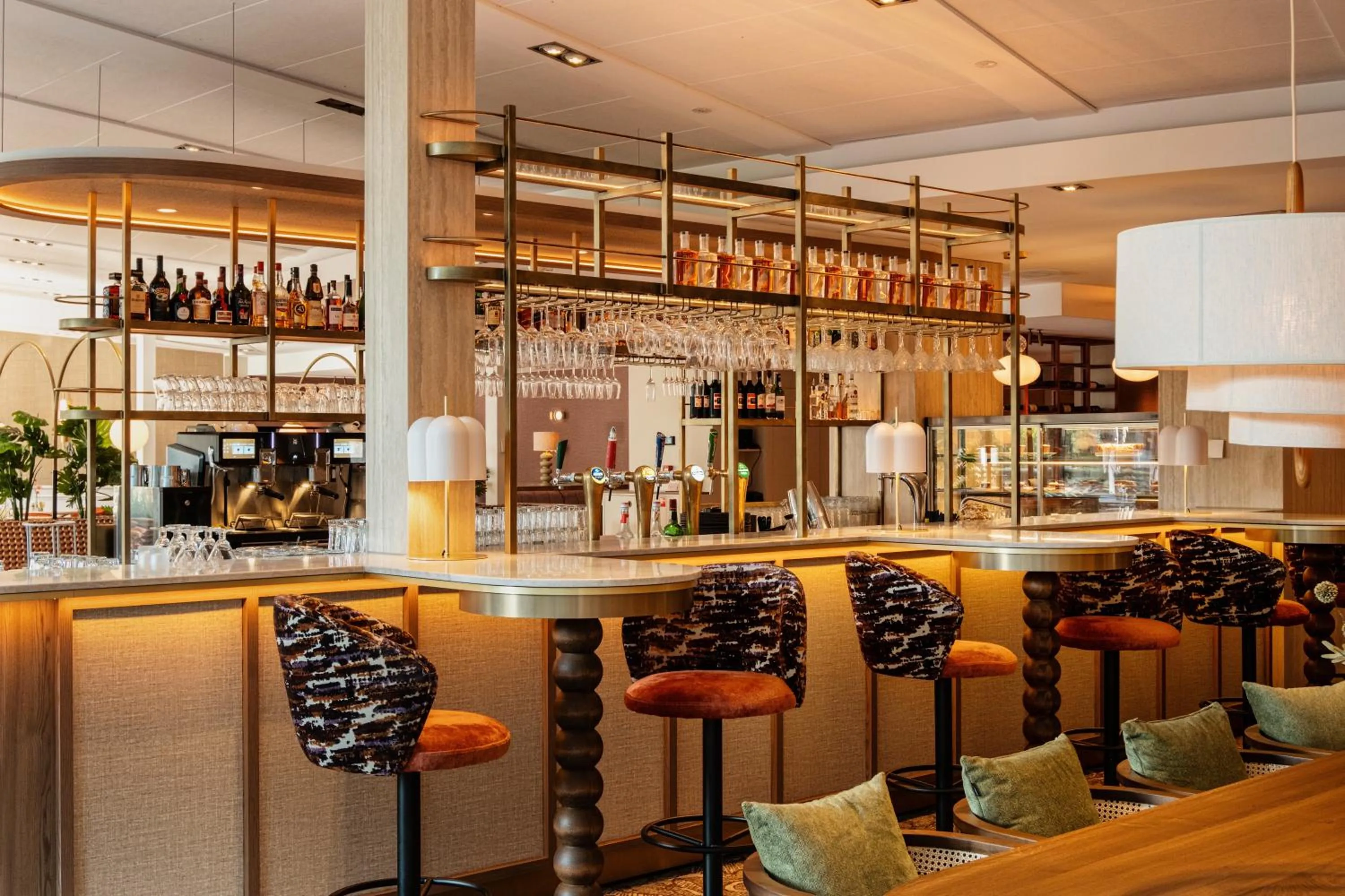 Restaurant/places to eat in Van Der Valk Hotel Rotterdam Nieuwerkerk