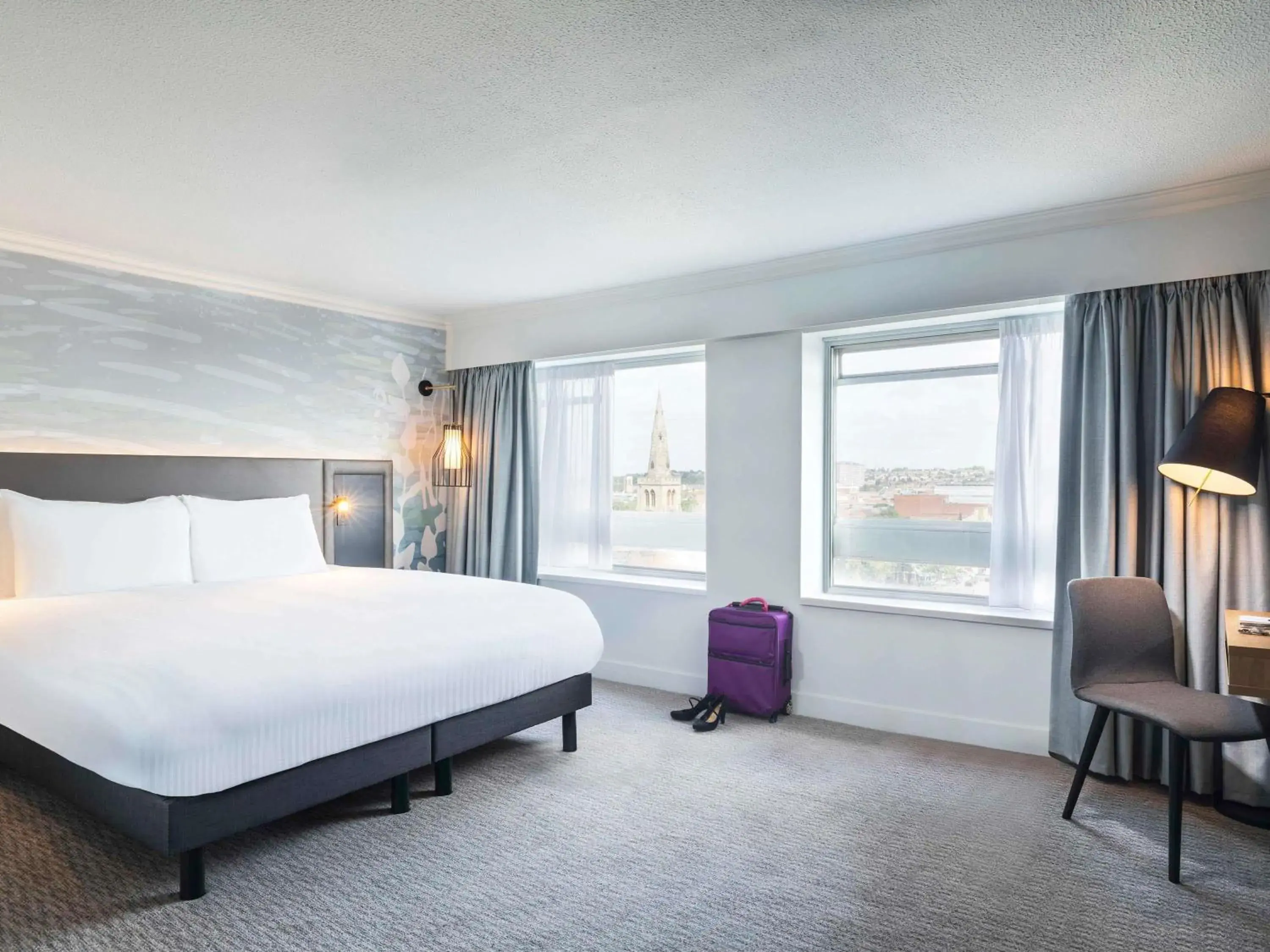 Bedroom, Bed in Mercure Bedford Centre Hotel Bedroom, Bed in Mercure Bedford Centre Hotel