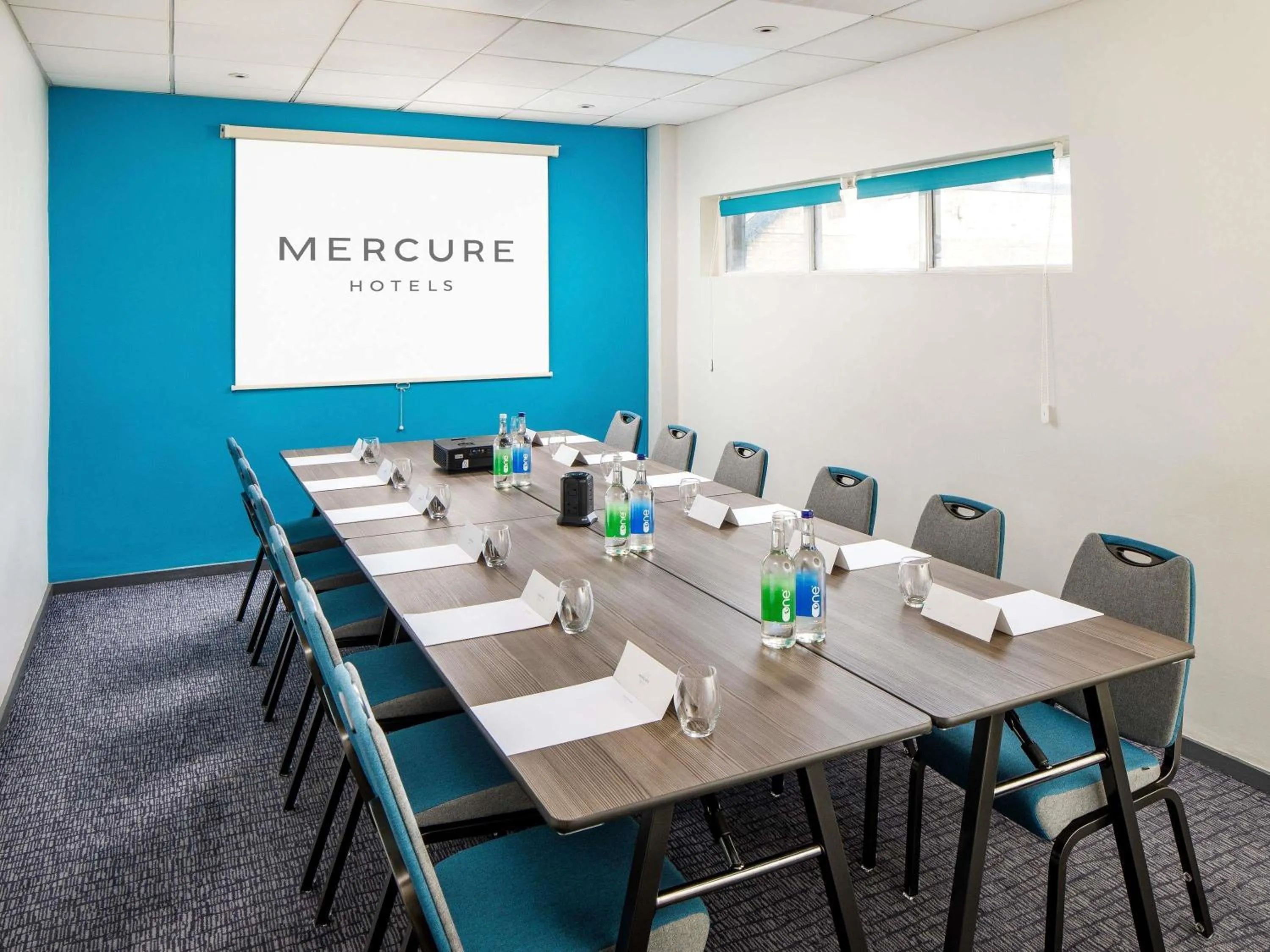 Meeting/conference room in Mercure Bedford Centre Hotel