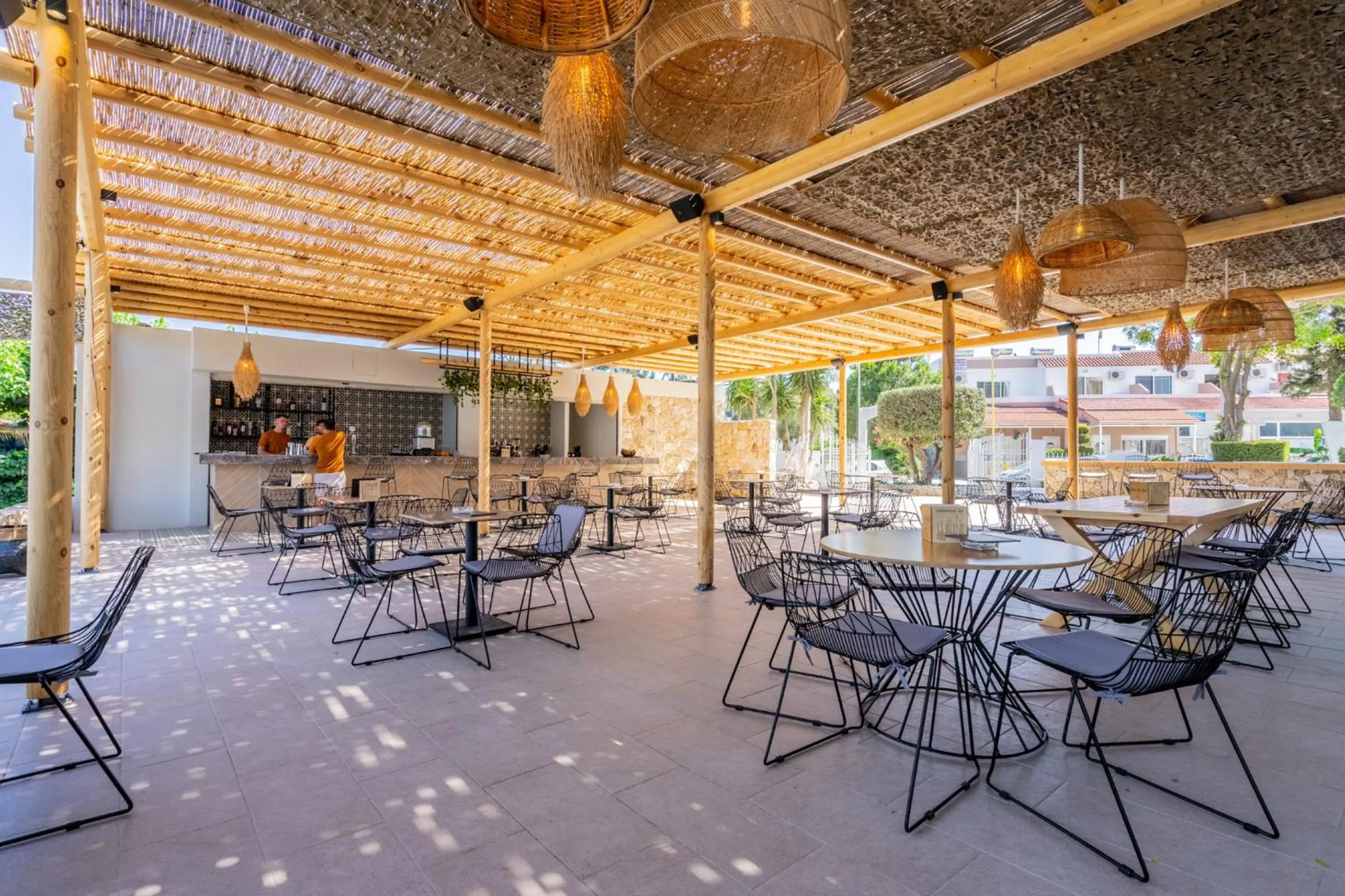 Restaurant/places to eat in Lido Star