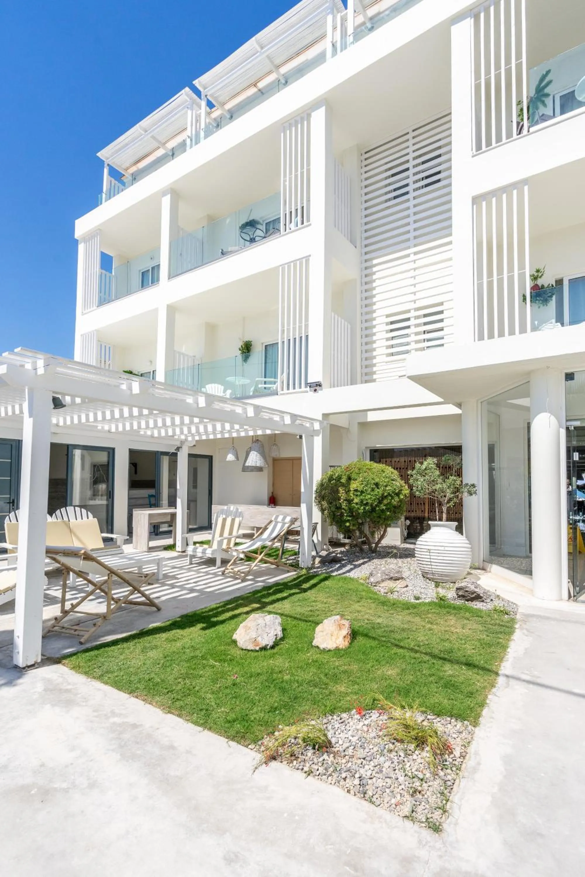 Property building in Lido Star