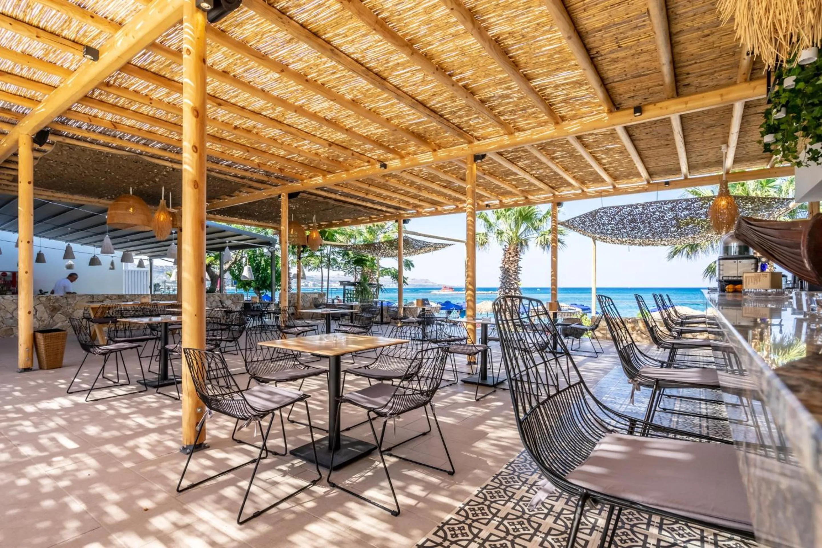 Restaurant/places to eat in Lido Star