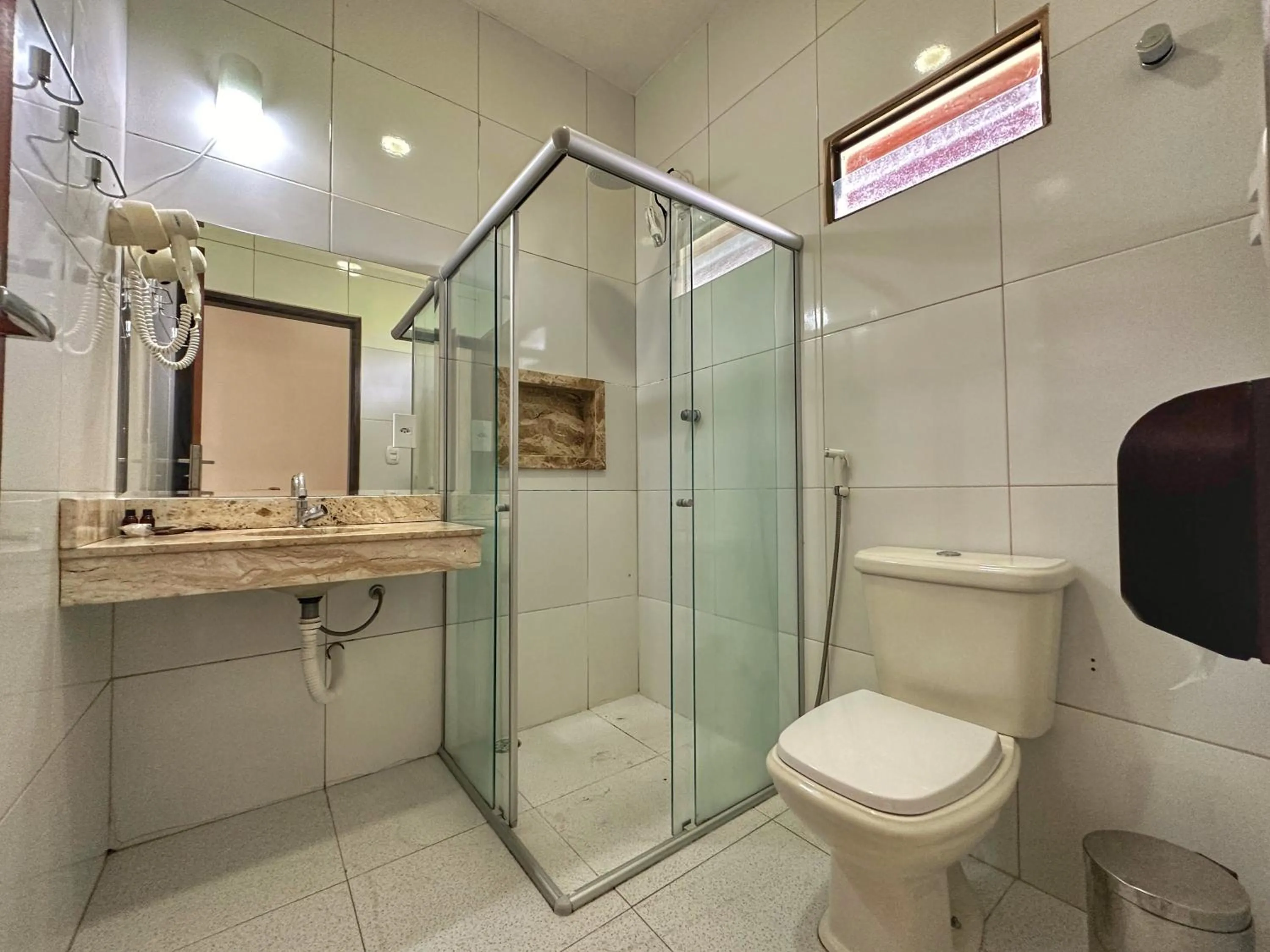 Shower in Hotel Aconchego do Velho Chico