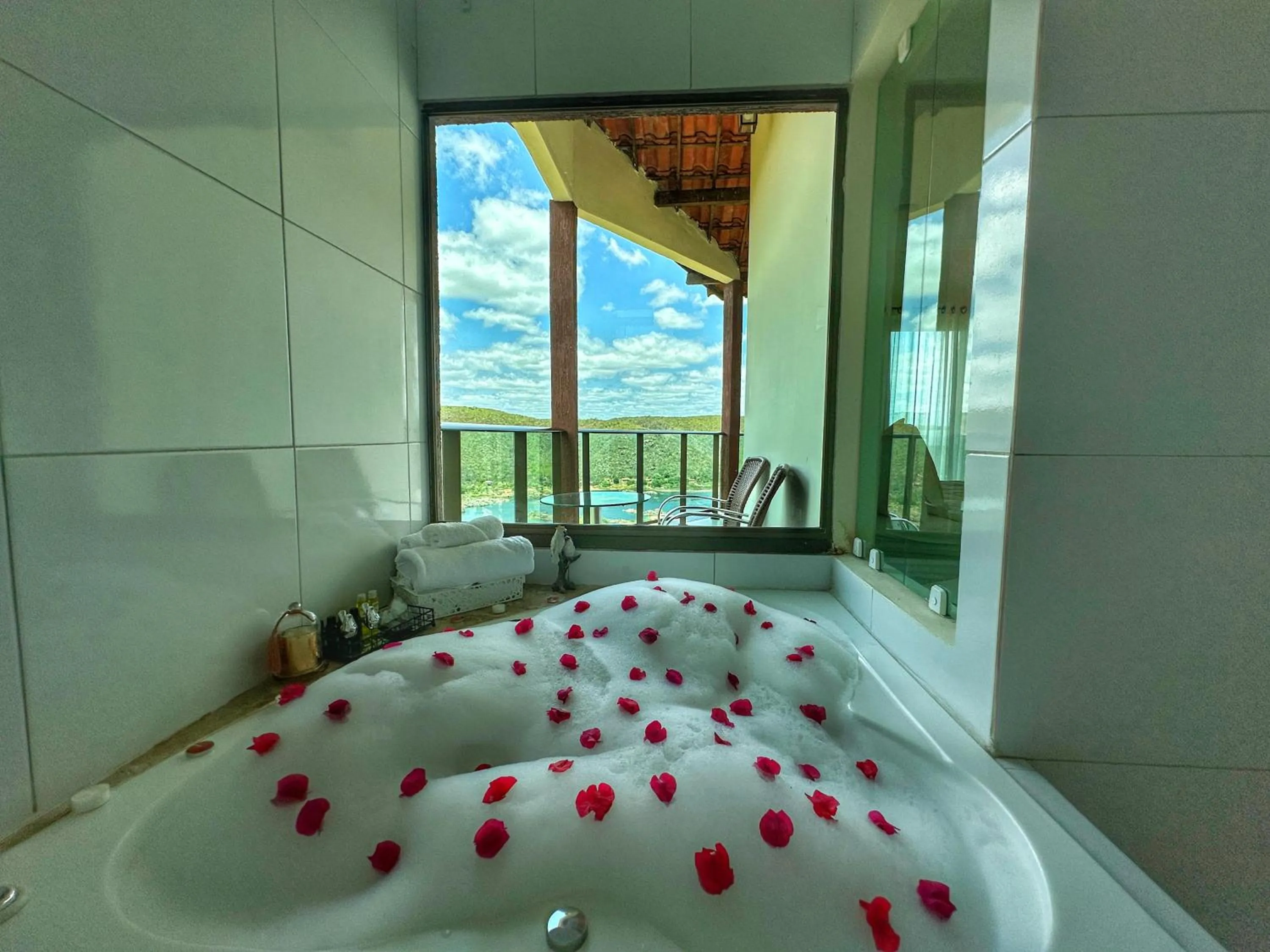 Hot Tub in Hotel Aconchego do Velho Chico