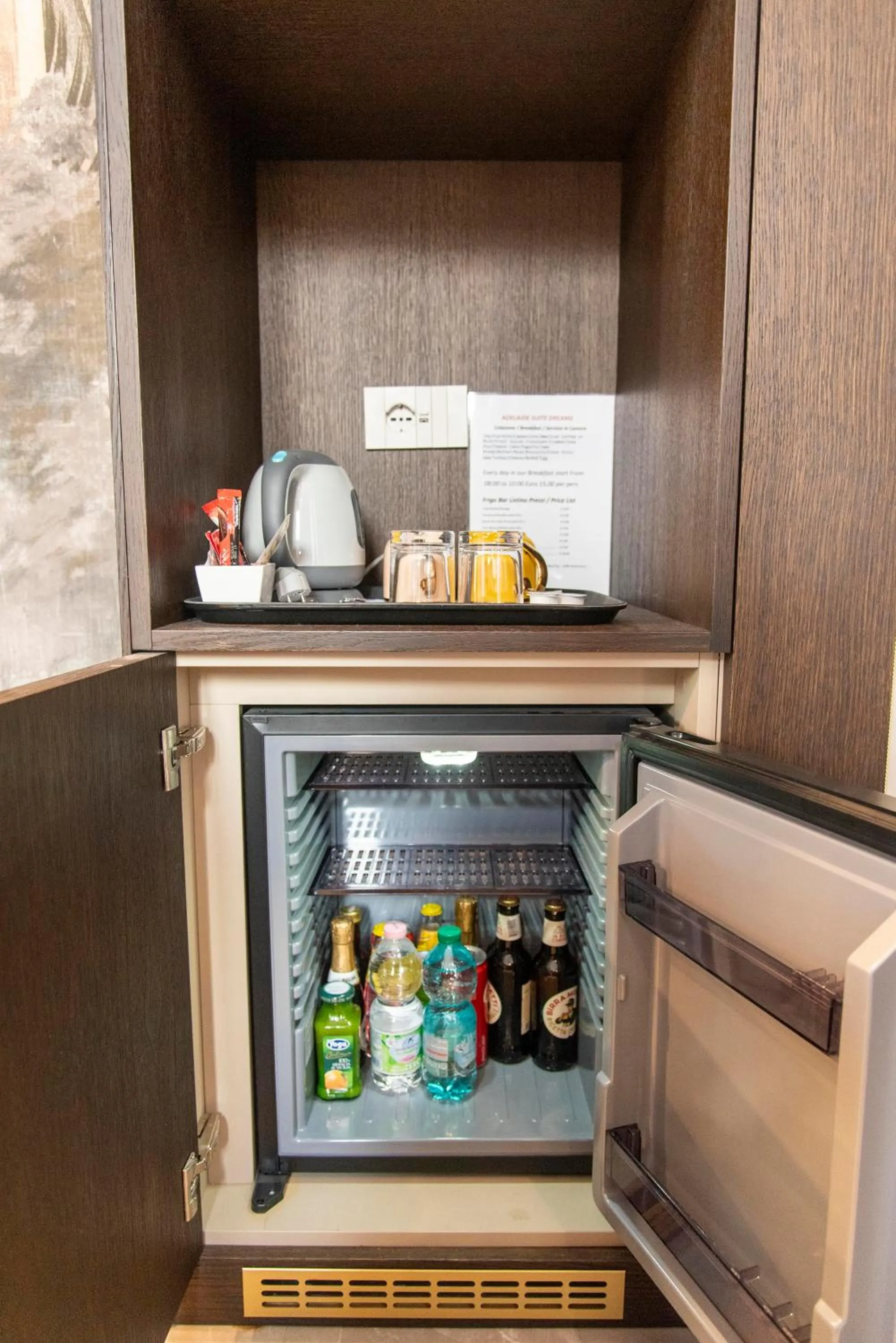 Adelaide Suite Dreams