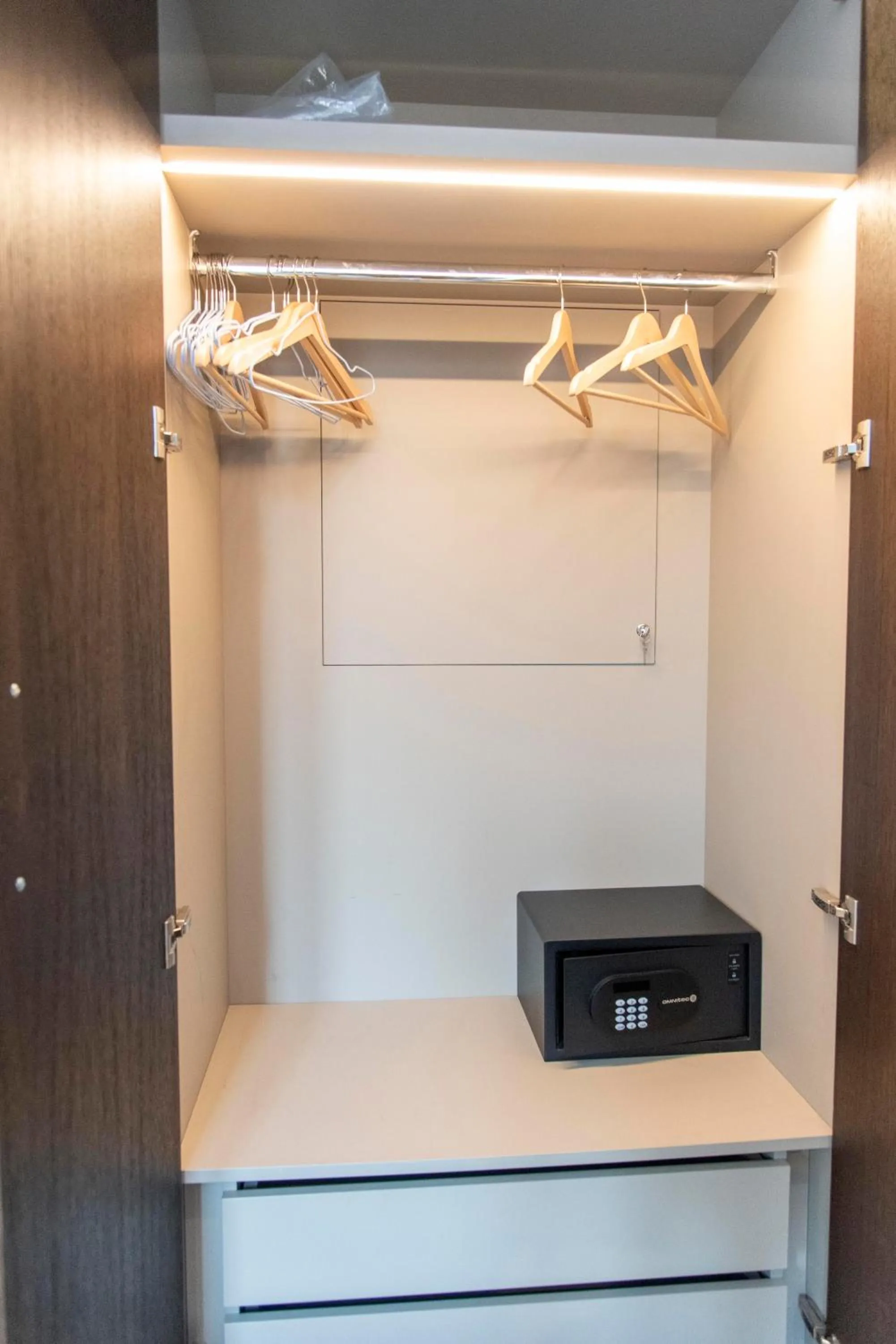 Adelaide Suite Dreams