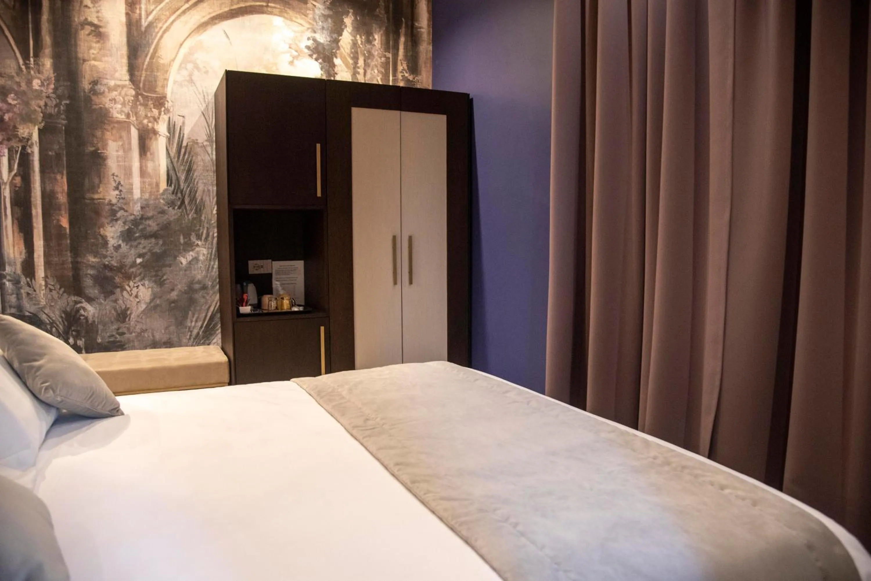 Bed in Adelaide Suite Dreams