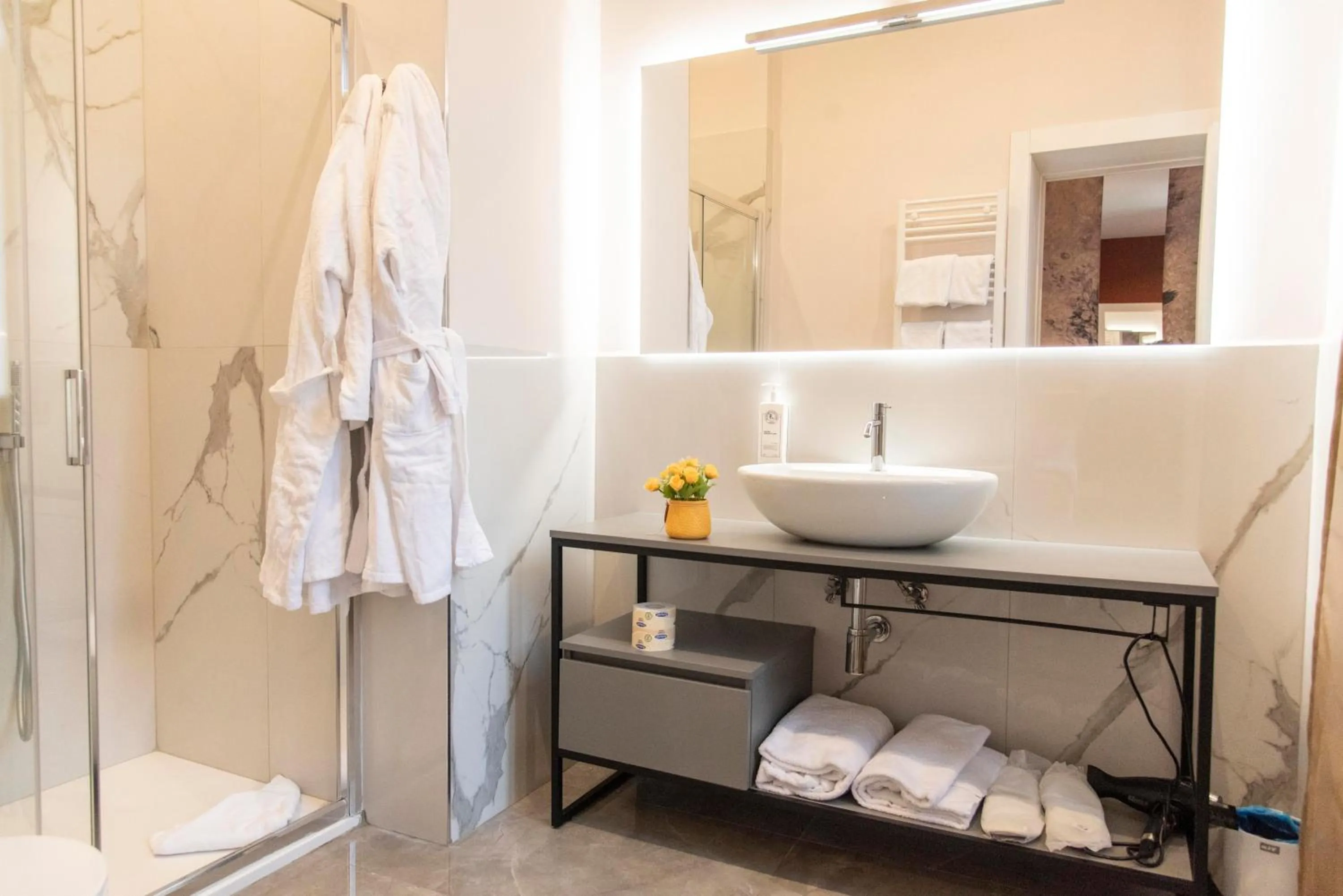 Adelaide Suite Dreams