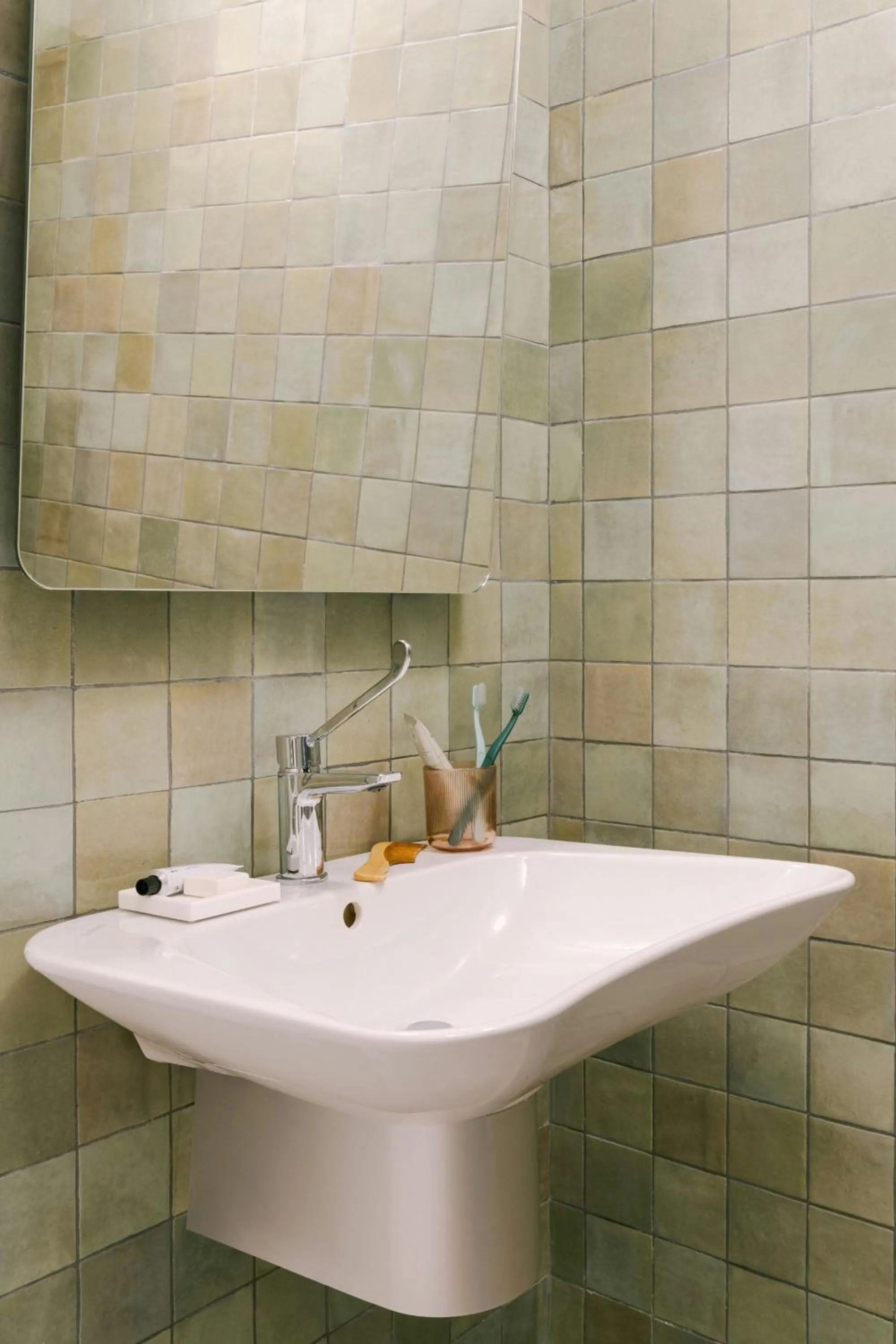 Bathroom in Testaccio Hotel, Sonder Hotel by Marriott Bonvoy