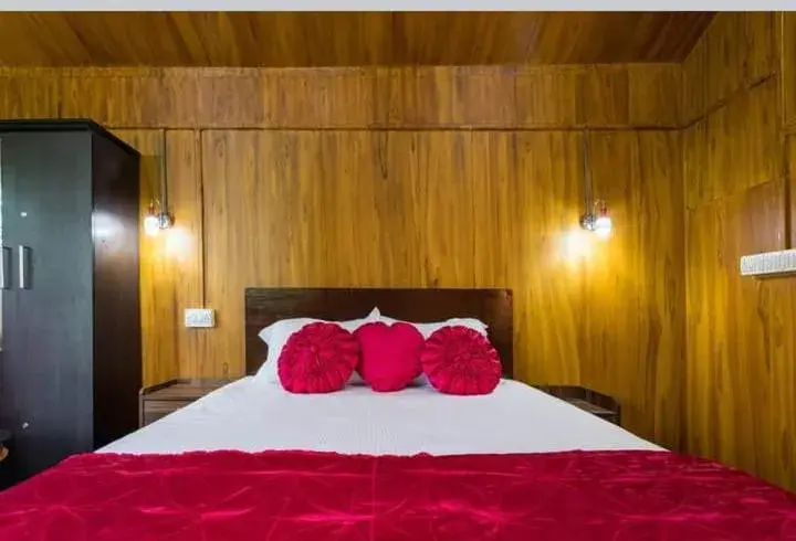 Bed in The wayside cottage Munnar Bed in The wayside cottage Munnar