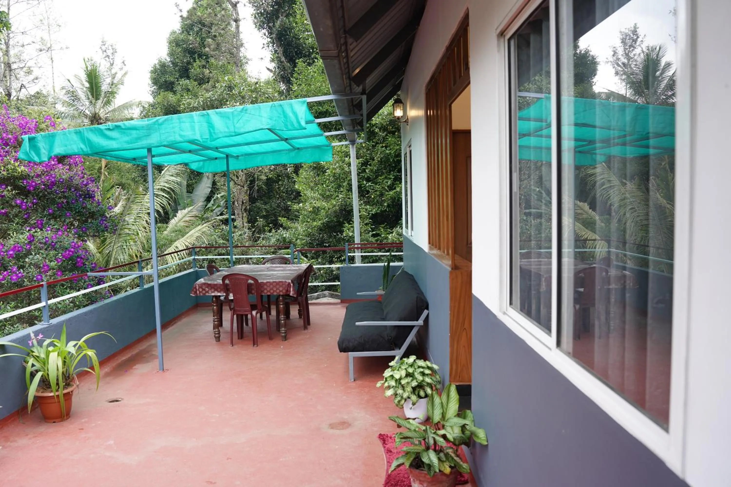 The wayside cottage Munnar