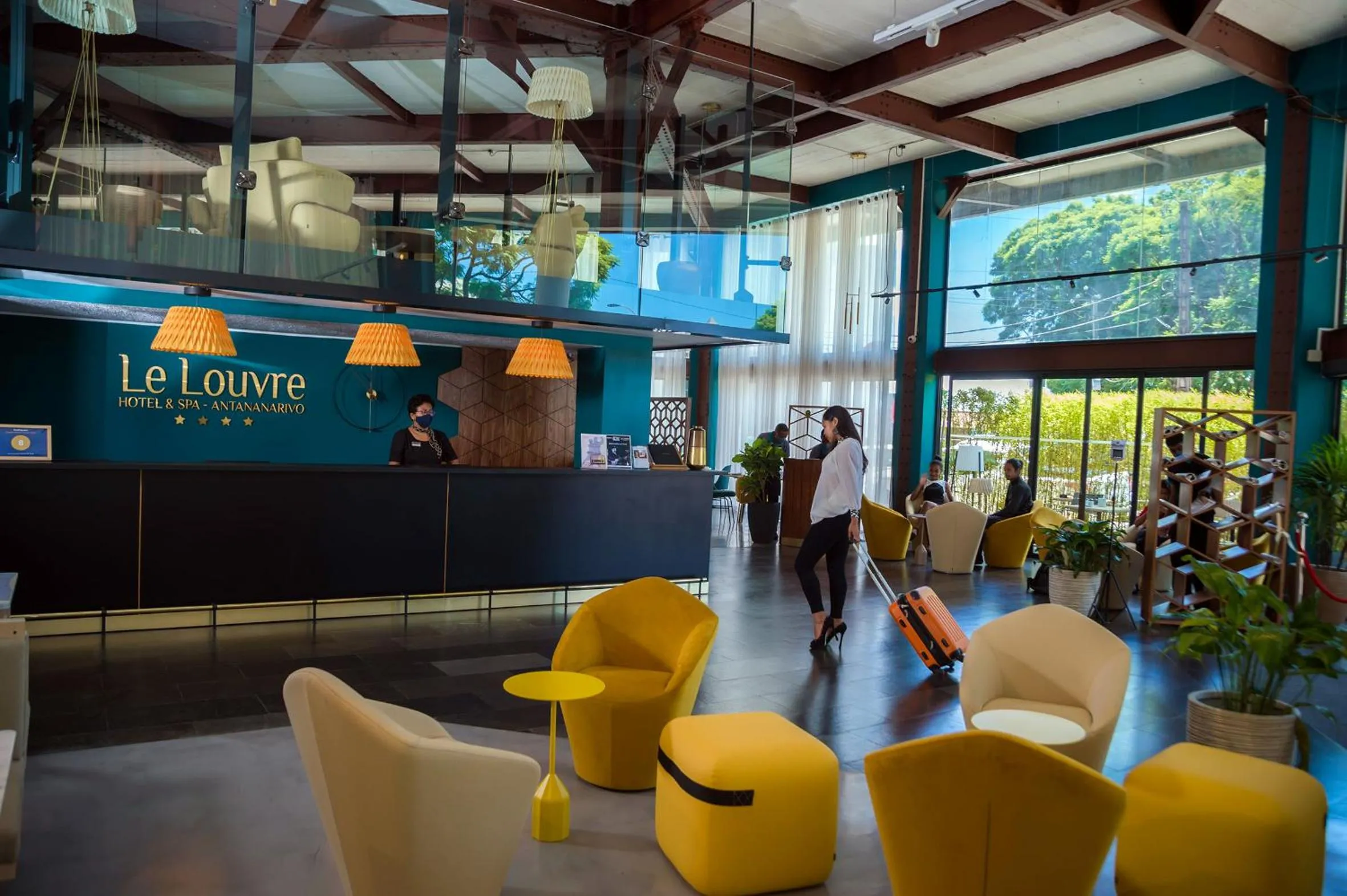 Lobby or reception in Le Louvre Hotel & Spa
