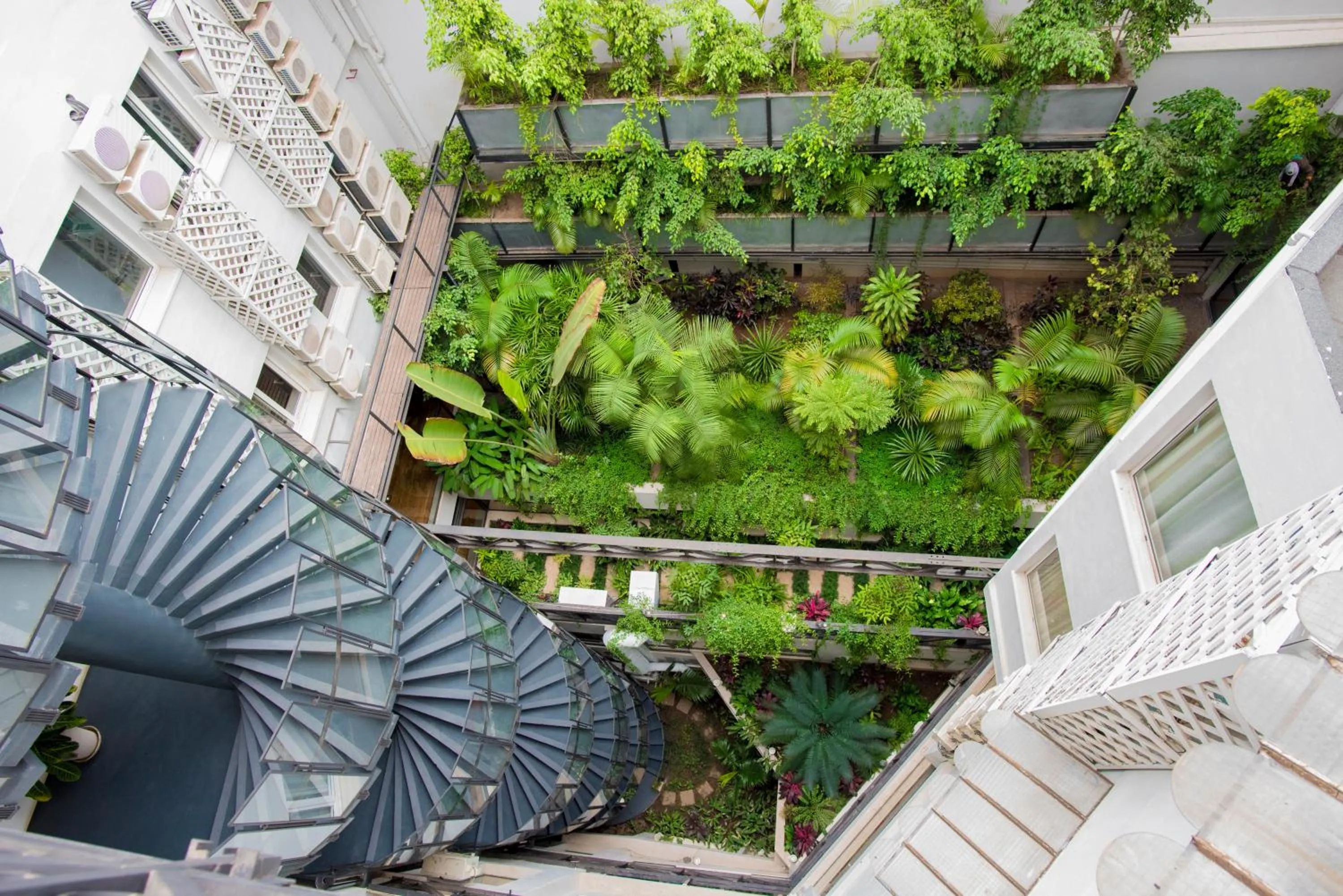 Bird's eye view in Le Louvre Hotel & Spa