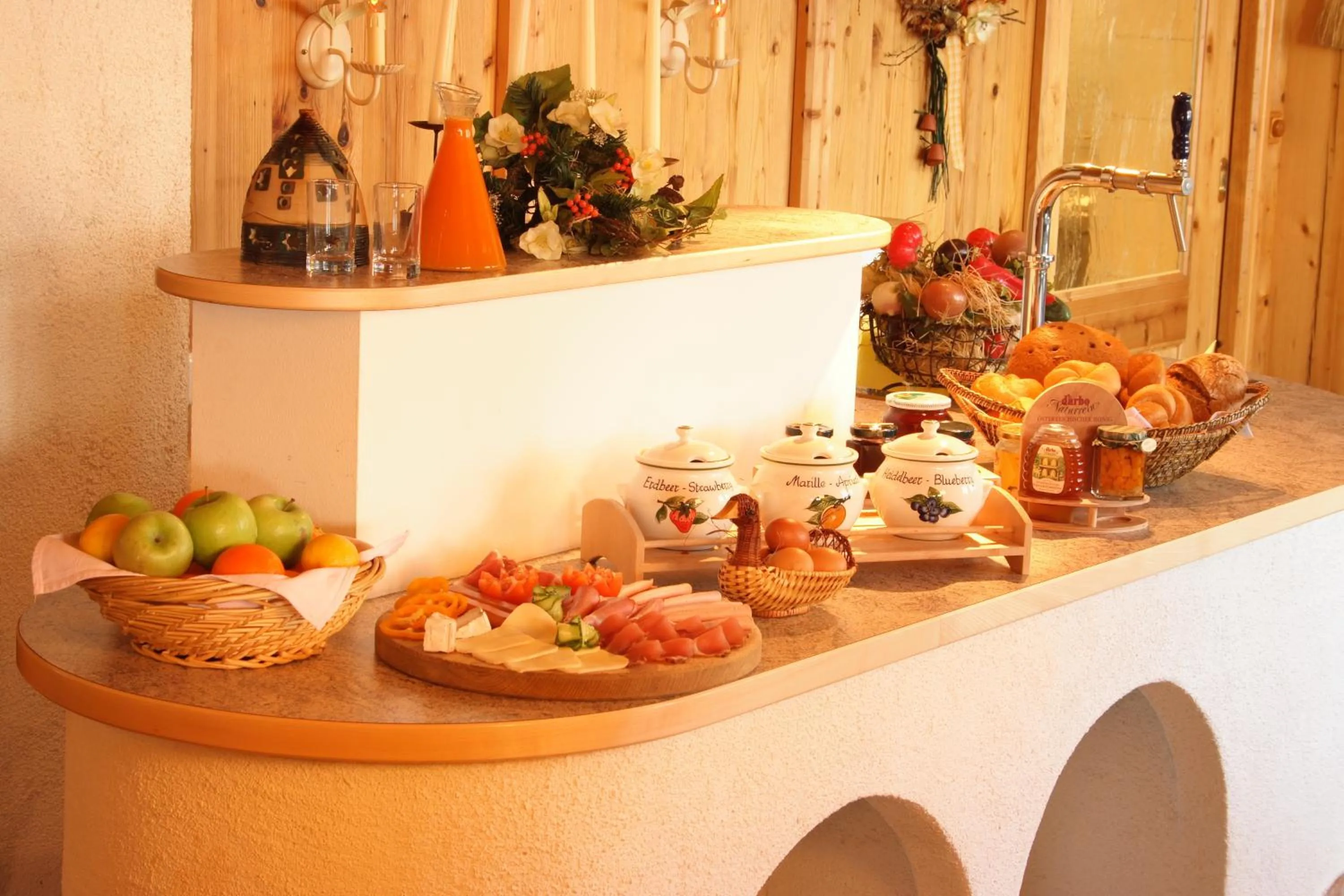 Buffet breakfast in Zistelberghof