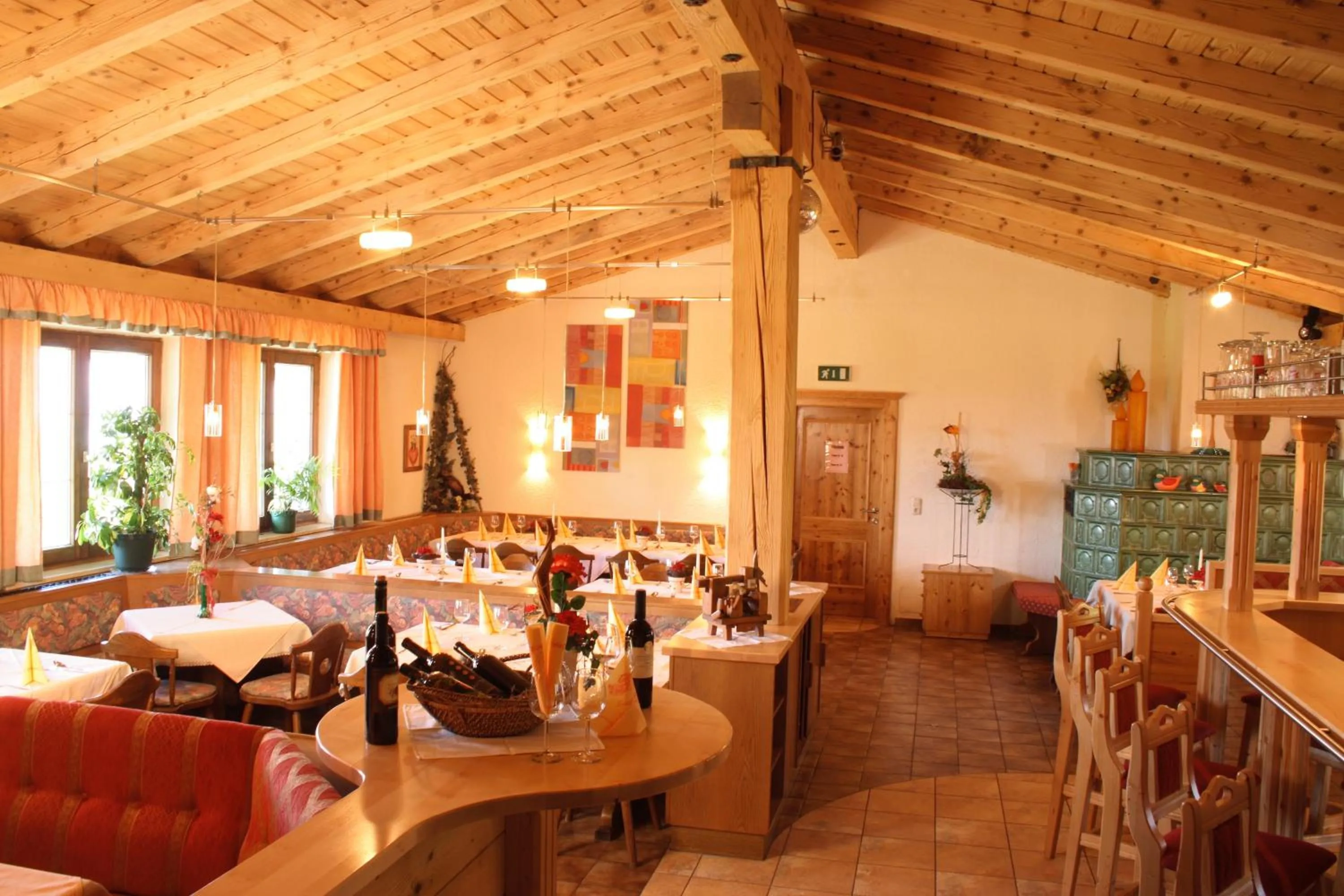 Restaurant/places to eat in Zistelberghof